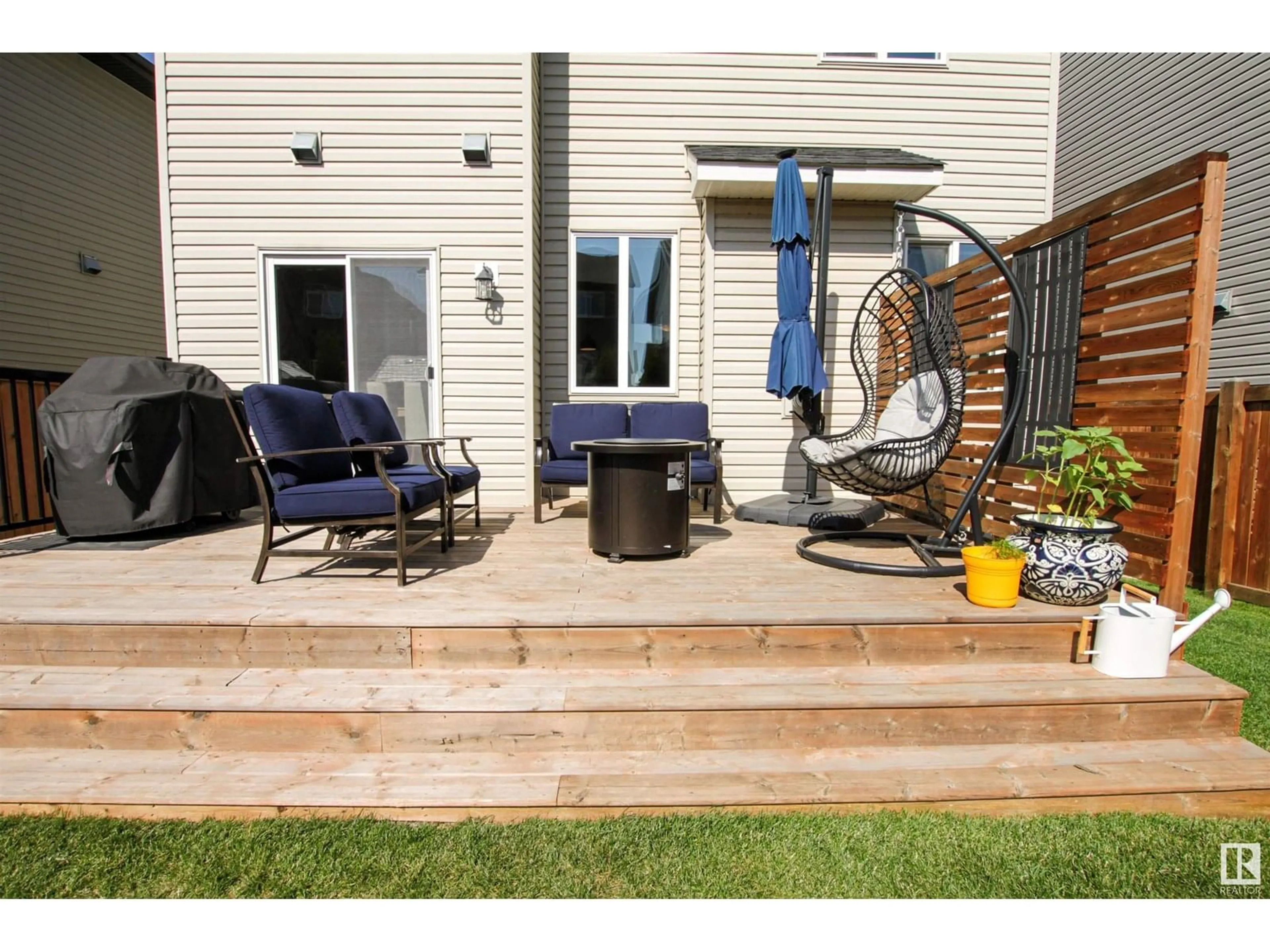 Patio, unknown for 1132 ALLENDALE CR, Sherwood Park Alberta T8H0X6