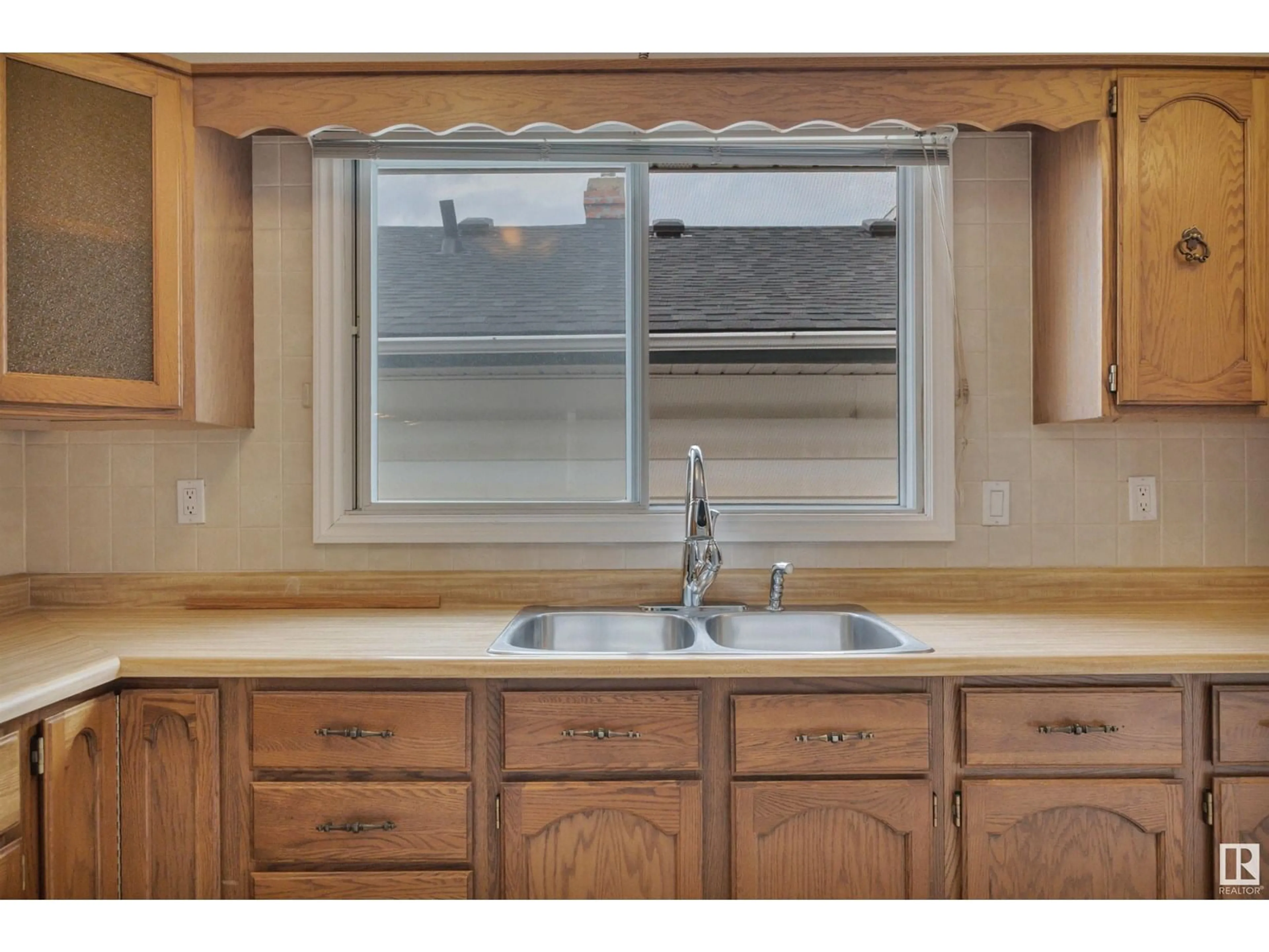 Standard kitchen, unknown for NW - 11338 84 ST, Edmonton Alberta T5B3B2