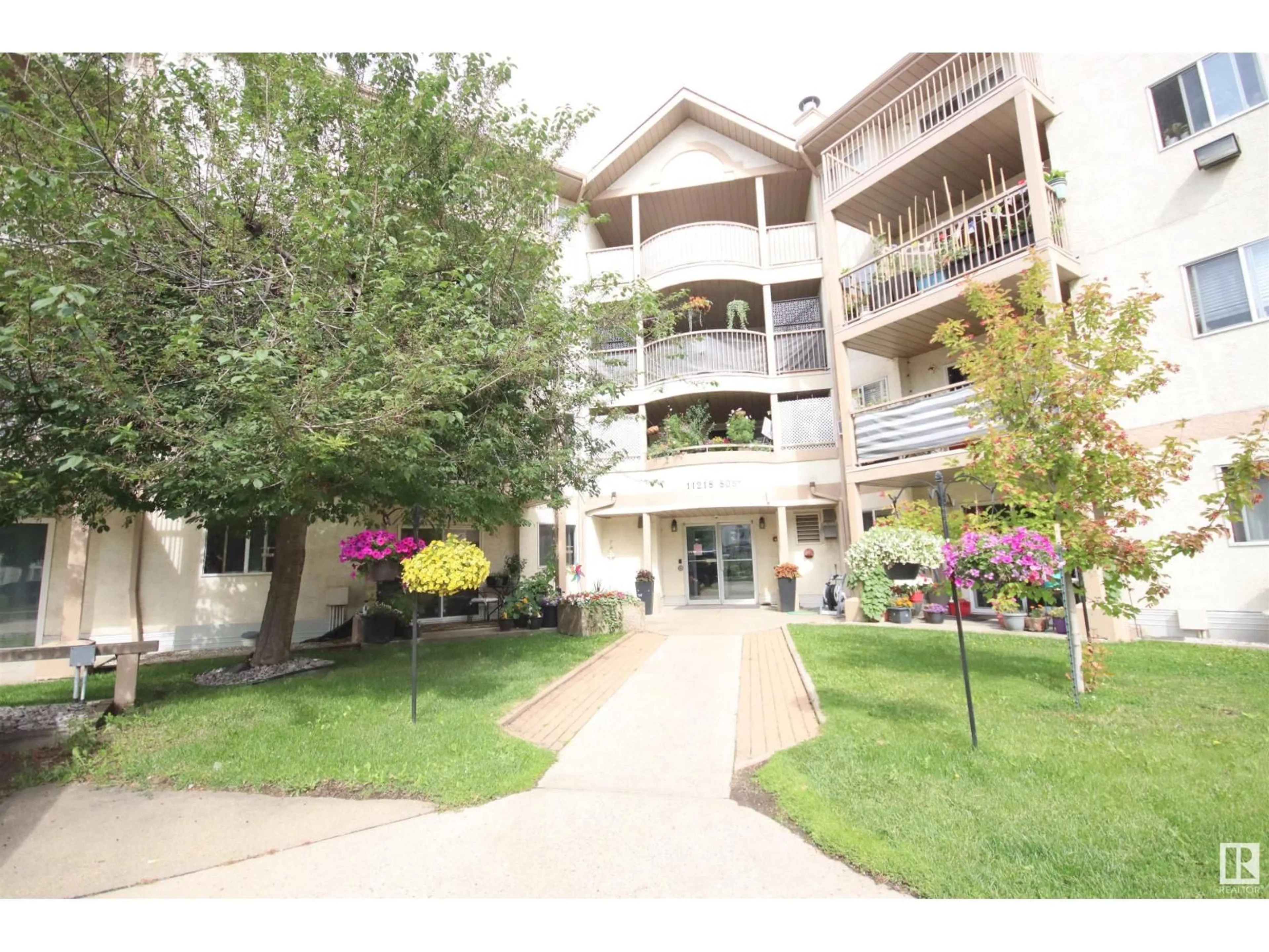 Unknown for #305 - 11218 80 ST, Edmonton Alberta T5B4V9