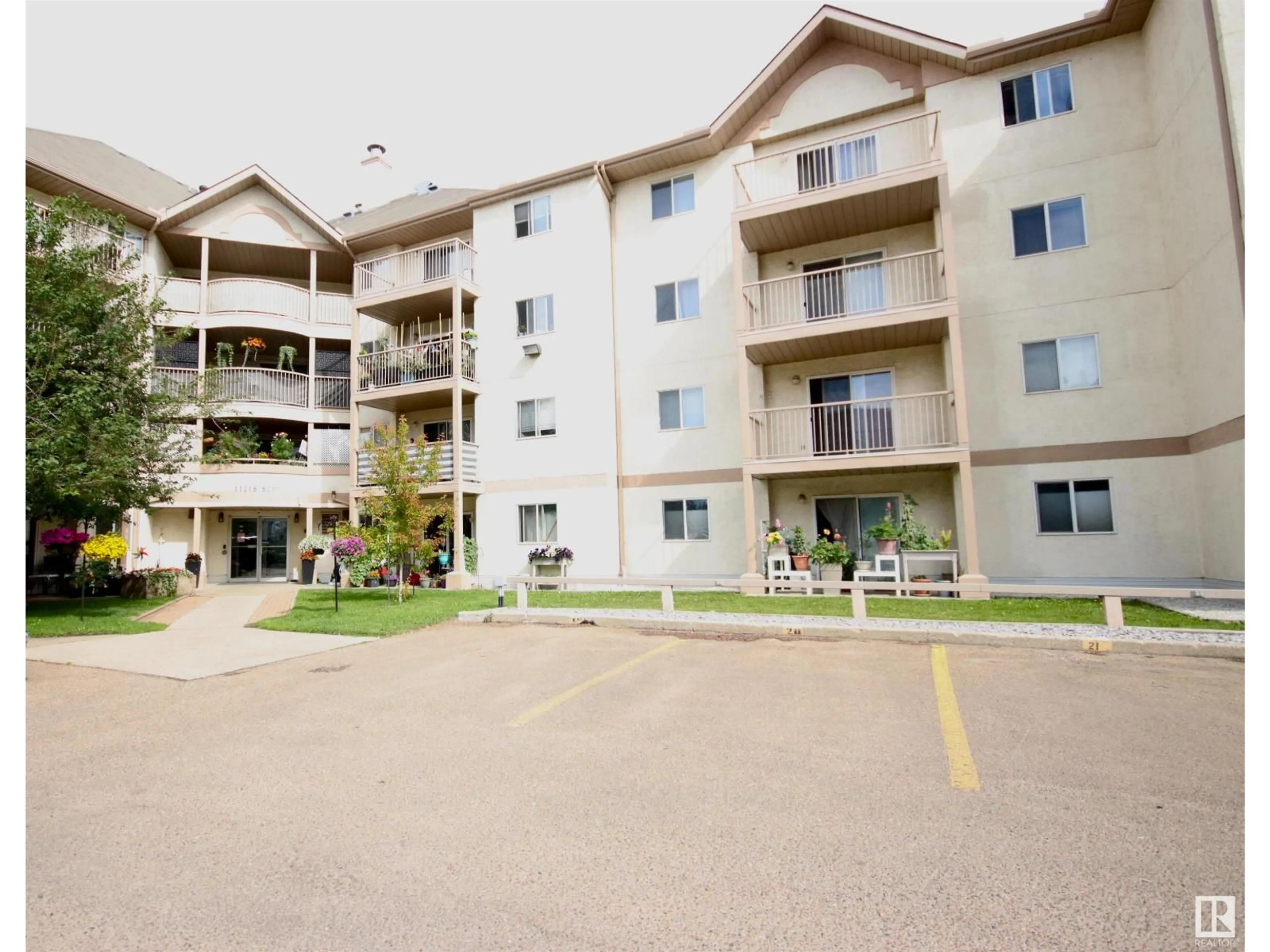 Patio, unknown for #305 - 11218 80 ST, Edmonton Alberta T5B4V9