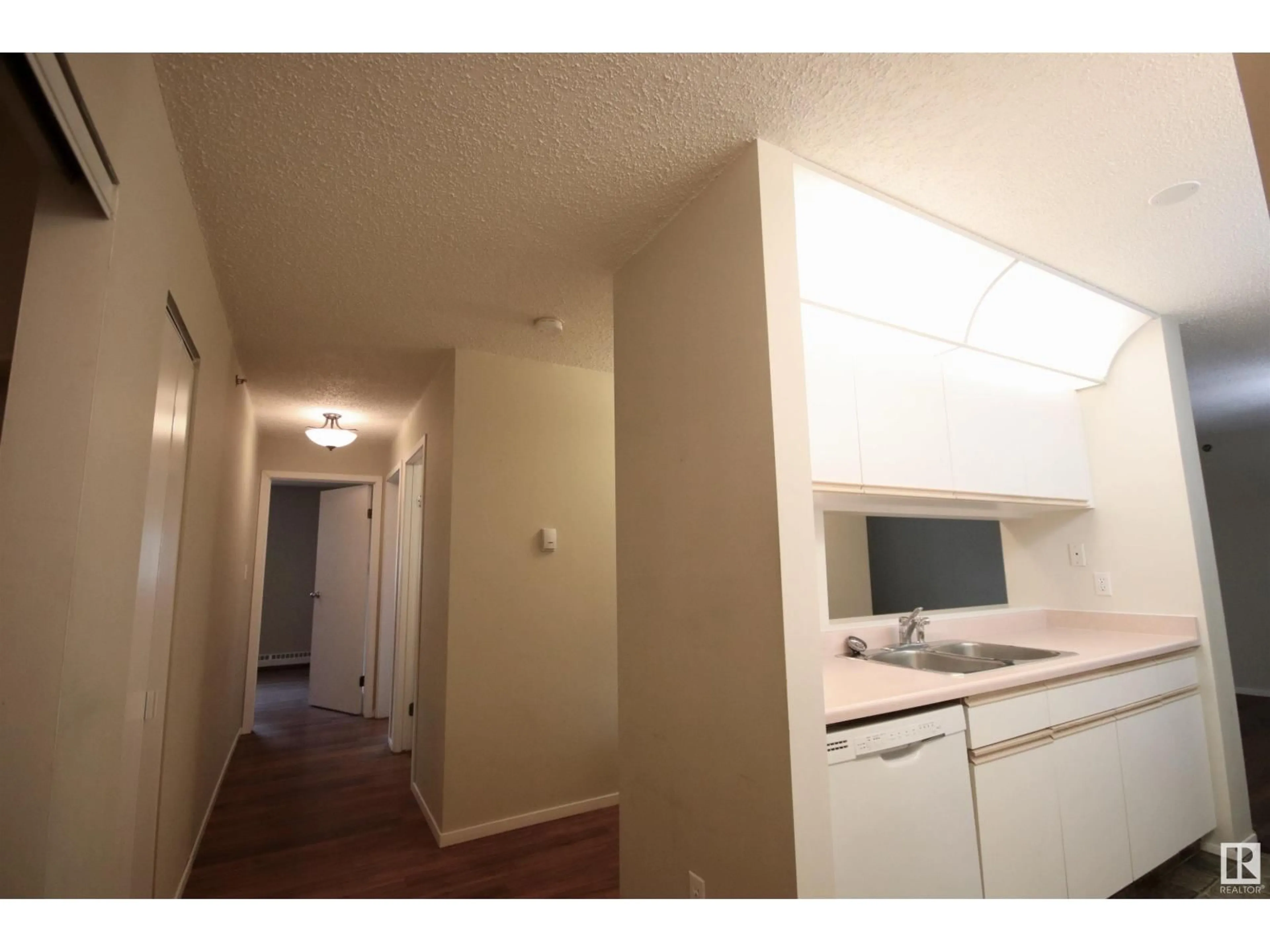 A pic of a room for #305 - 11218 80 ST, Edmonton Alberta T5B4V9