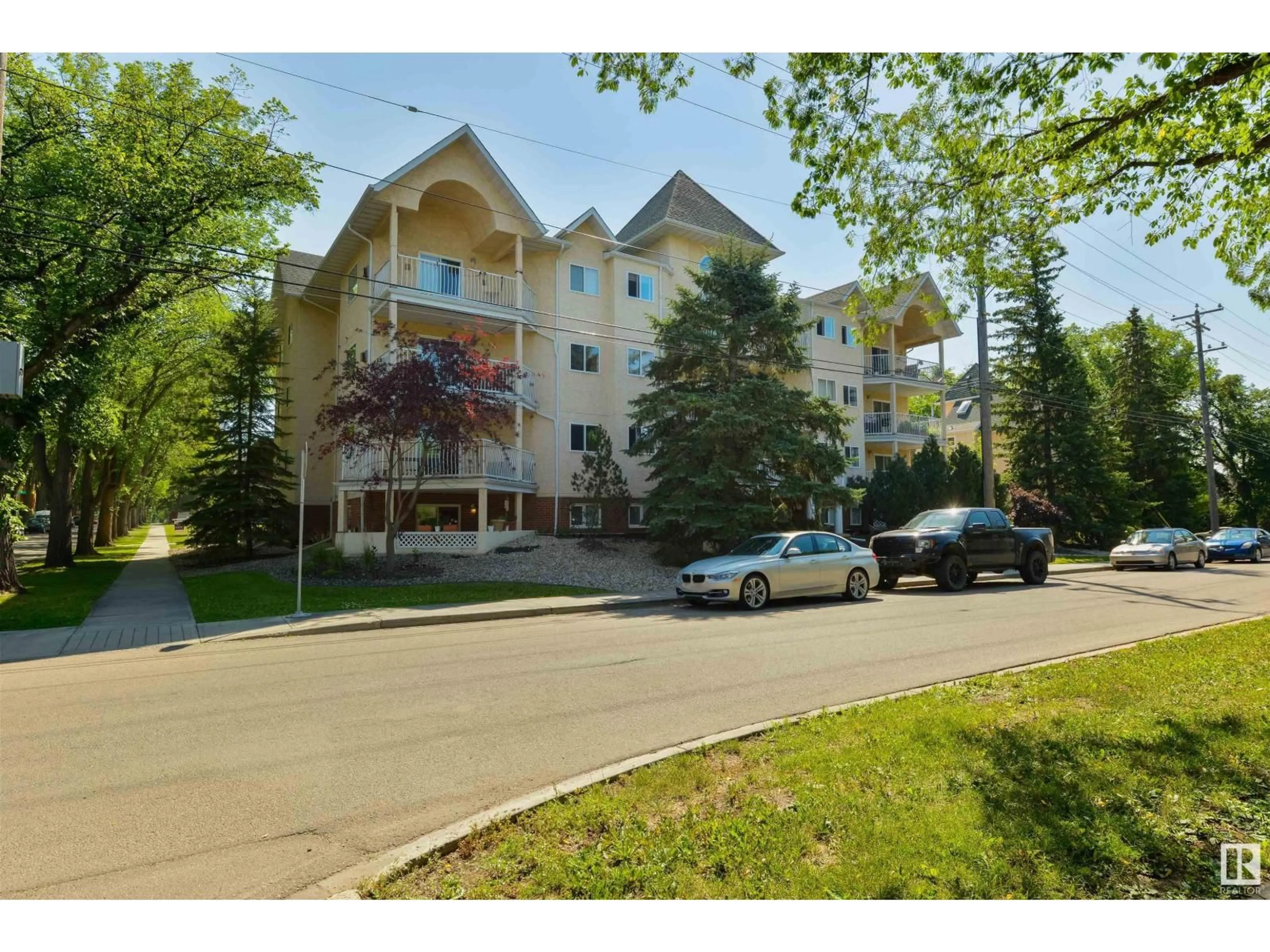 Unknown for #305 - 7725 108 ST, Edmonton Alberta T6E4L9