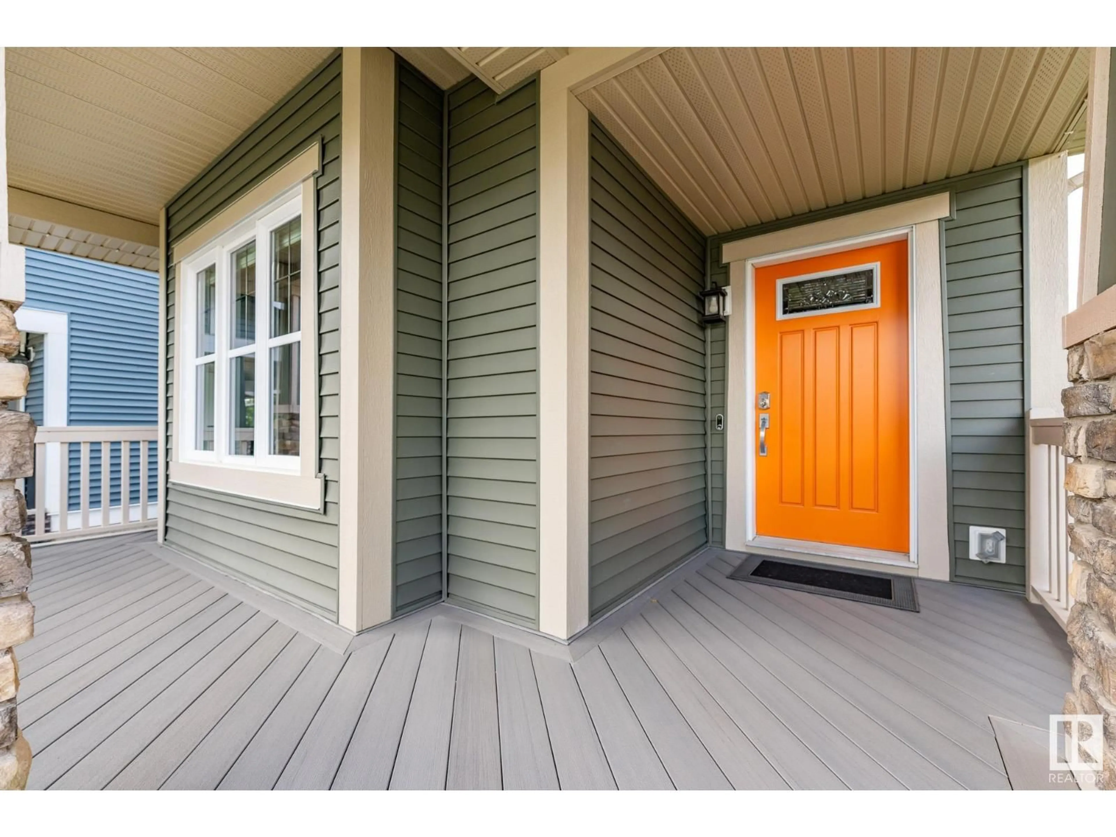 Indoor entryway for 4026 MORRISON WY, Edmonton Alberta T5E6S7