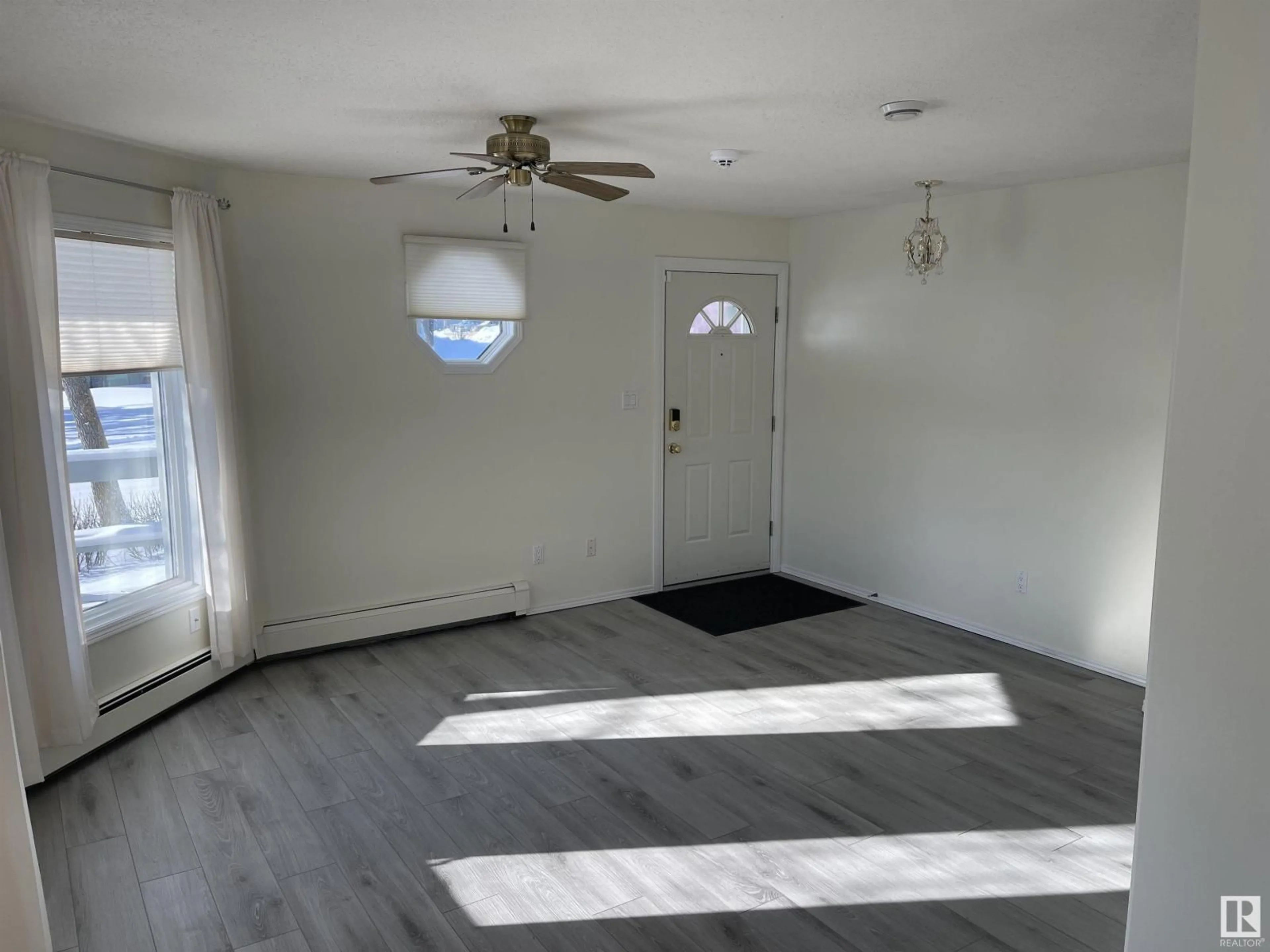 A pic of a room for A - 4821 54 STREET, Camrose Alberta T4V2A3