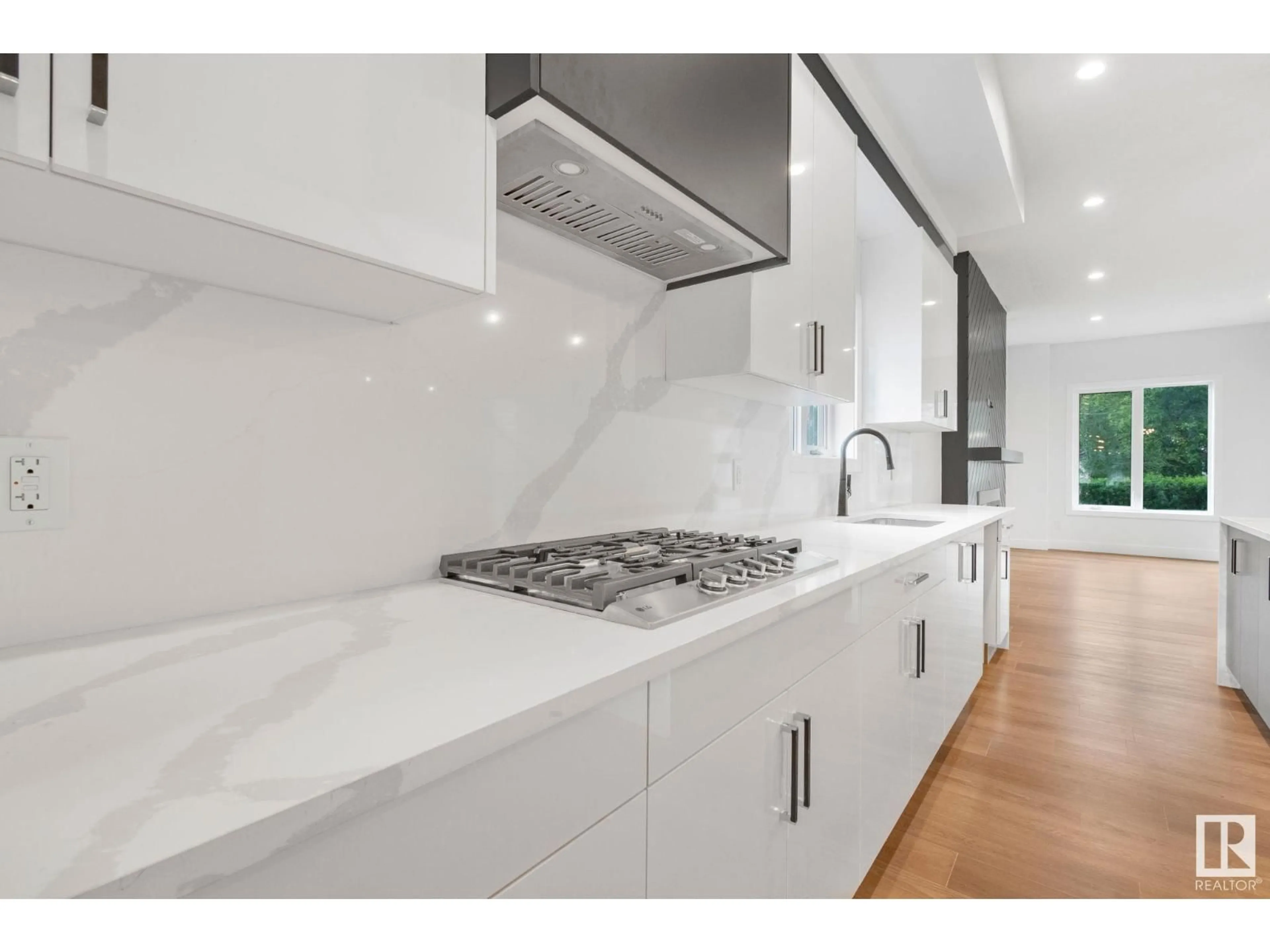 Contemporary kitchen, ceramic/tile floor for NW - 11036 128 ST, Edmonton Alberta T5M0W6