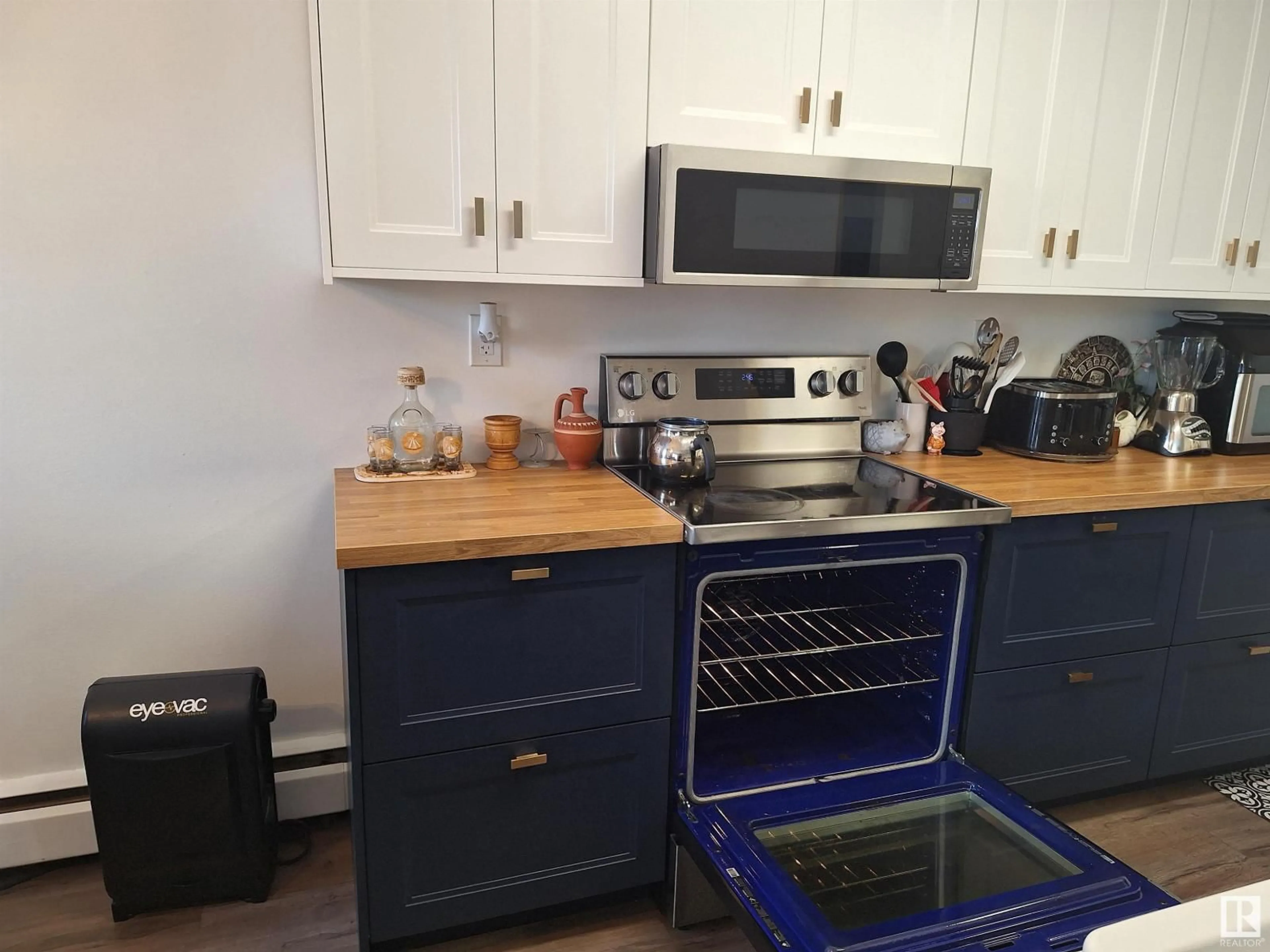 Standard kitchen, unknown for #301 - 7220 144 AV, Edmonton Alberta T5C3E4