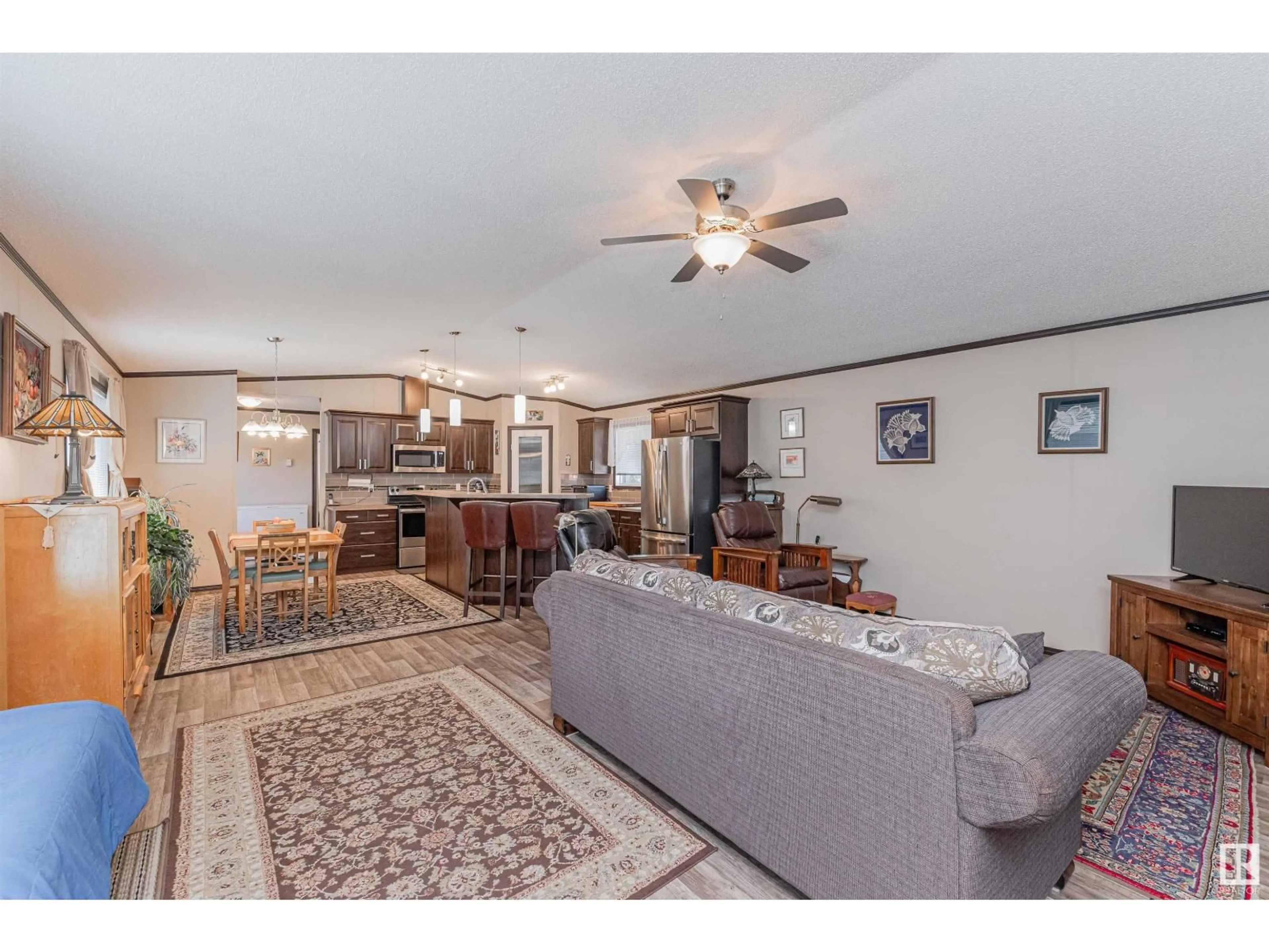Living room with furniture, unknown for 13 LAUREL DR, Morinville Alberta T8R2P7