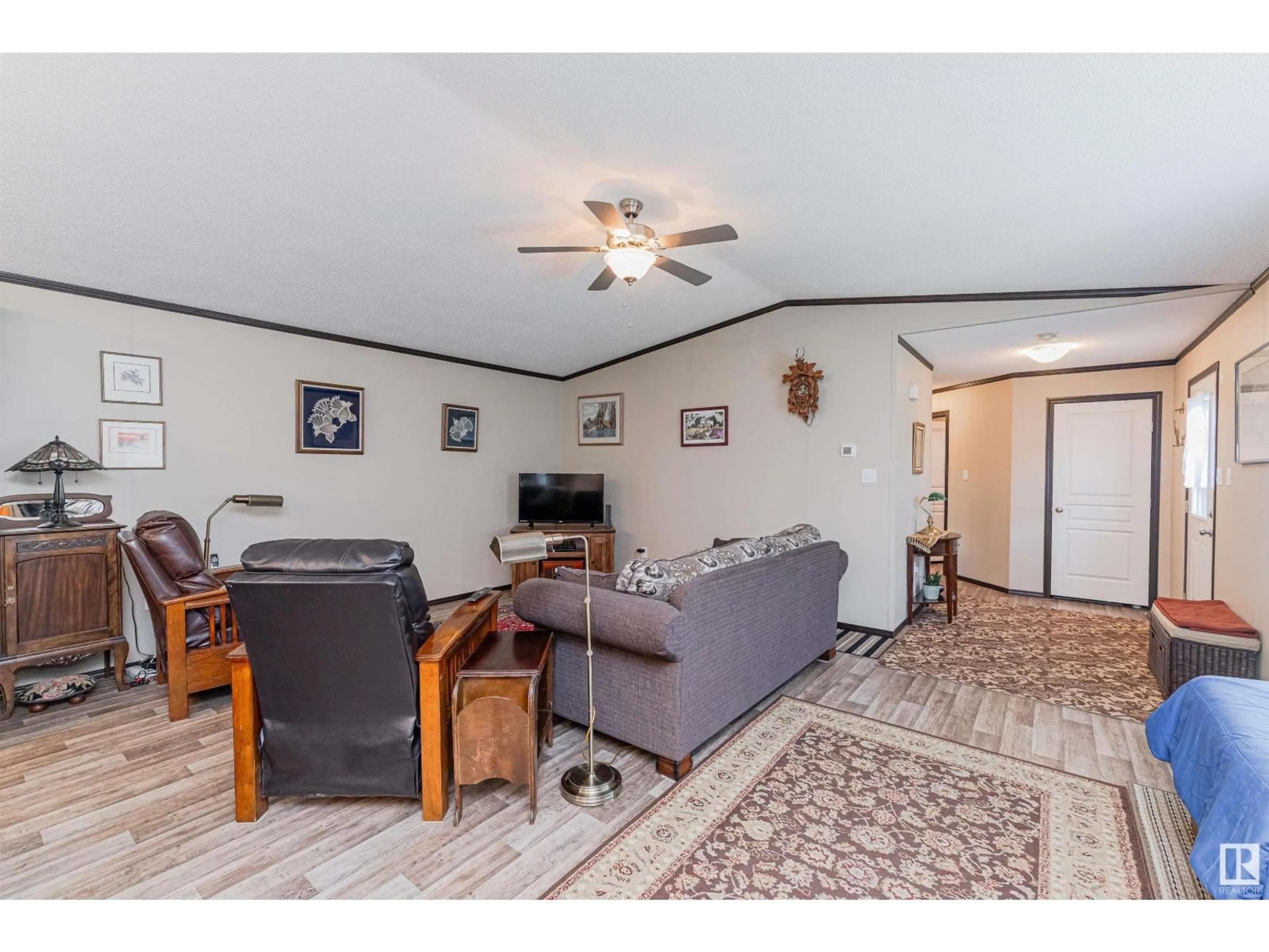 Living room with furniture, unknown for 13 LAUREL DR, Morinville Alberta T8R2P7