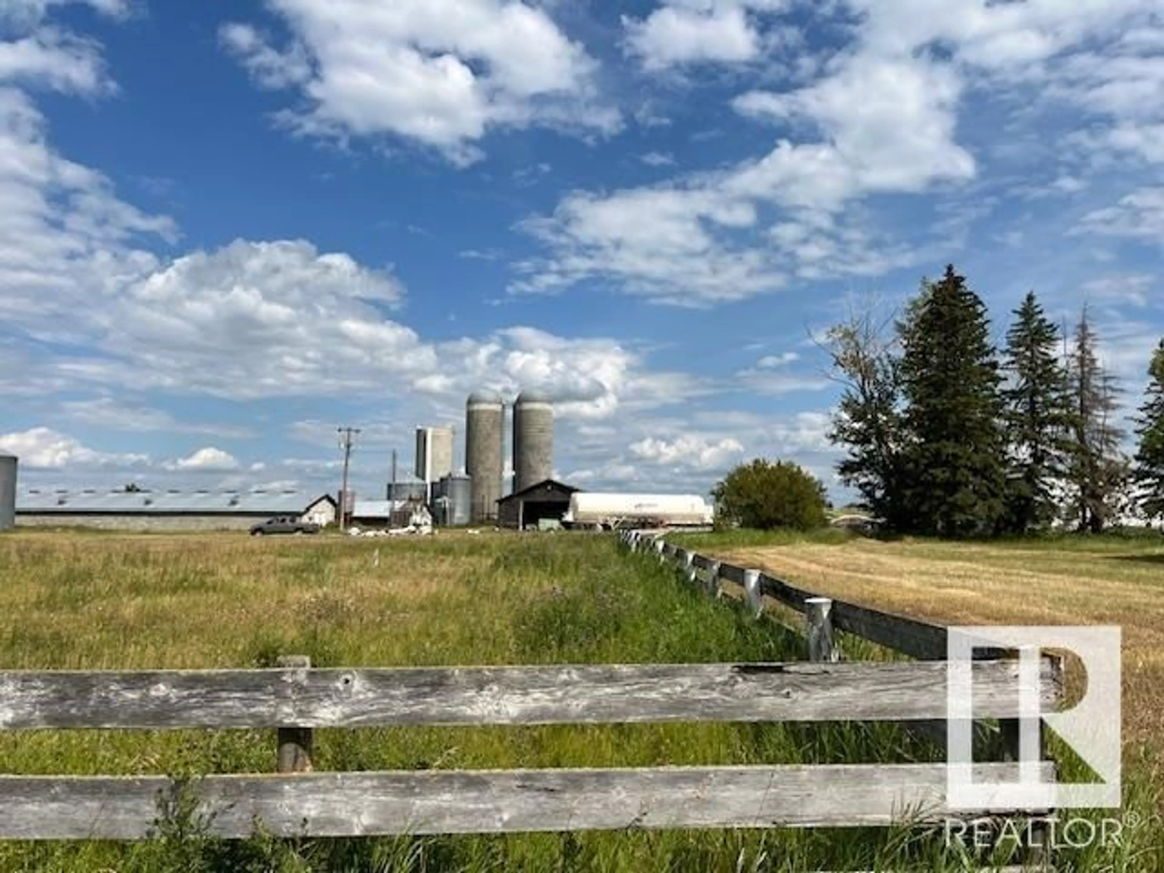 Unknown for 57503 RR 105, Rural St. Paul County Alberta T0A2Y0