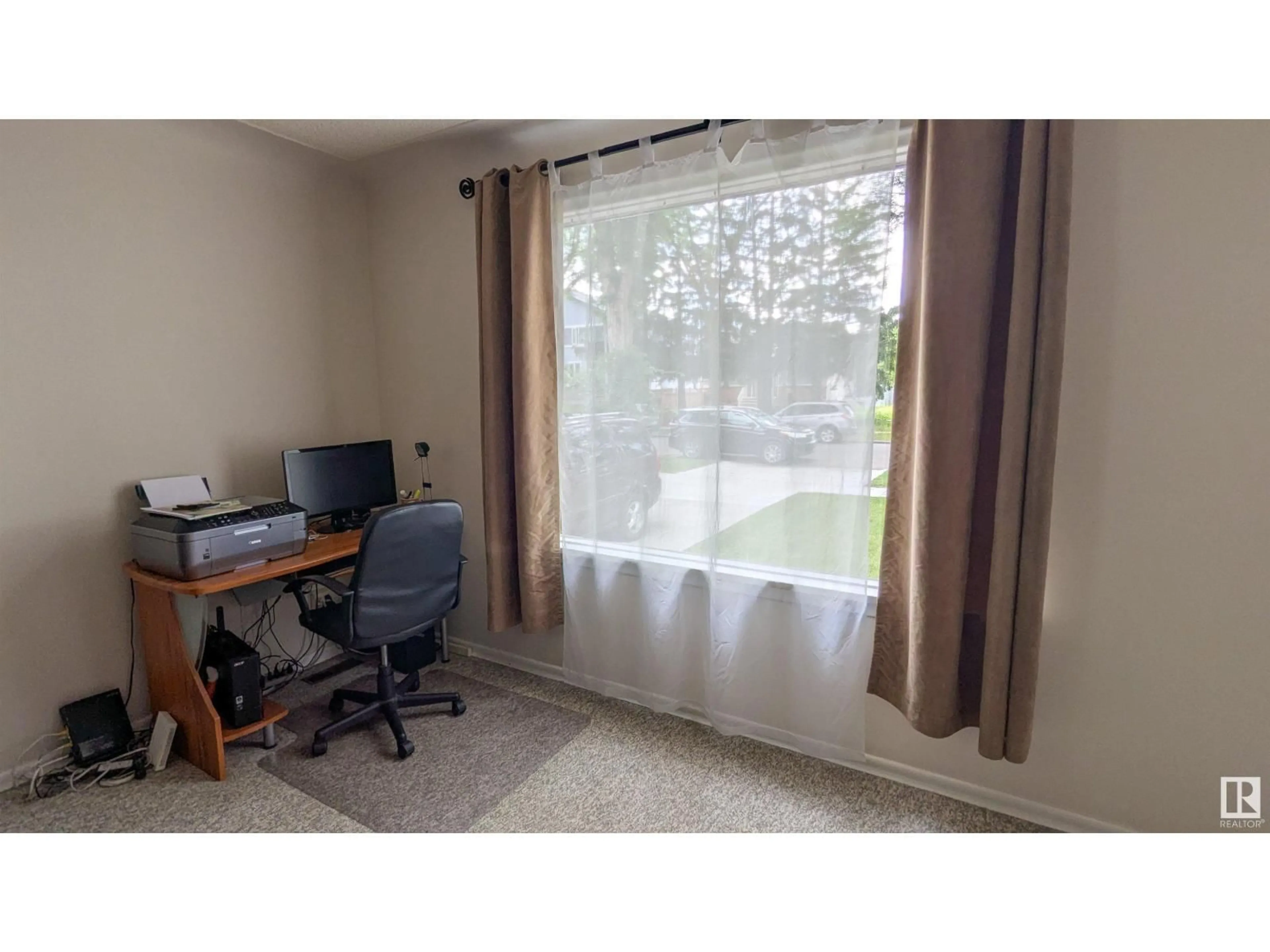 A pic of a room for NW - 12129 80 ST, Edmonton Alberta T5B2P2