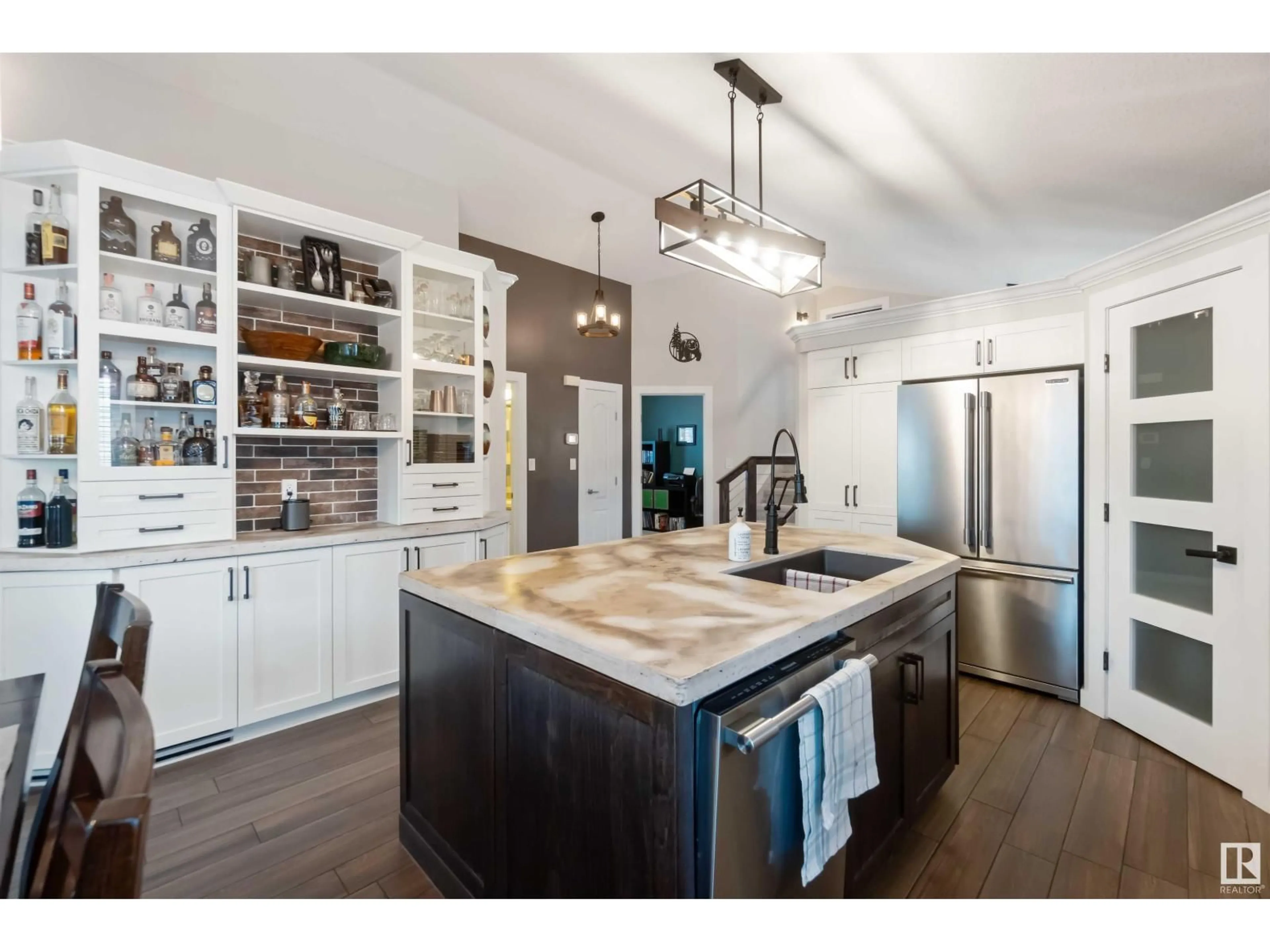 Open concept kitchen, unknown for 39 EASTCOTT DR, St. Albert Alberta T8N7B1