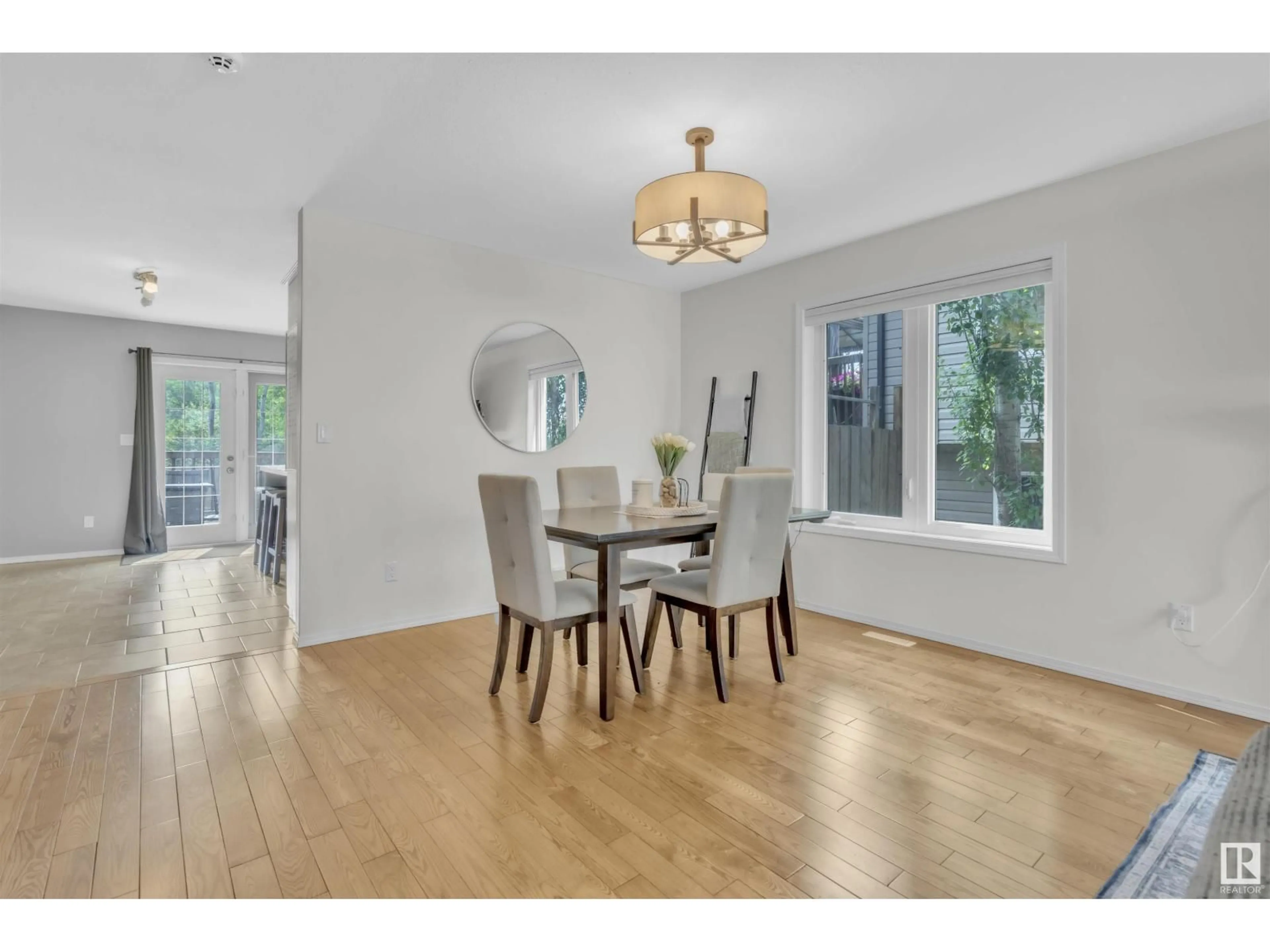 Dining room, wood/laminate floor for 607 21 AV, Cold Lake Alberta T9M2B9