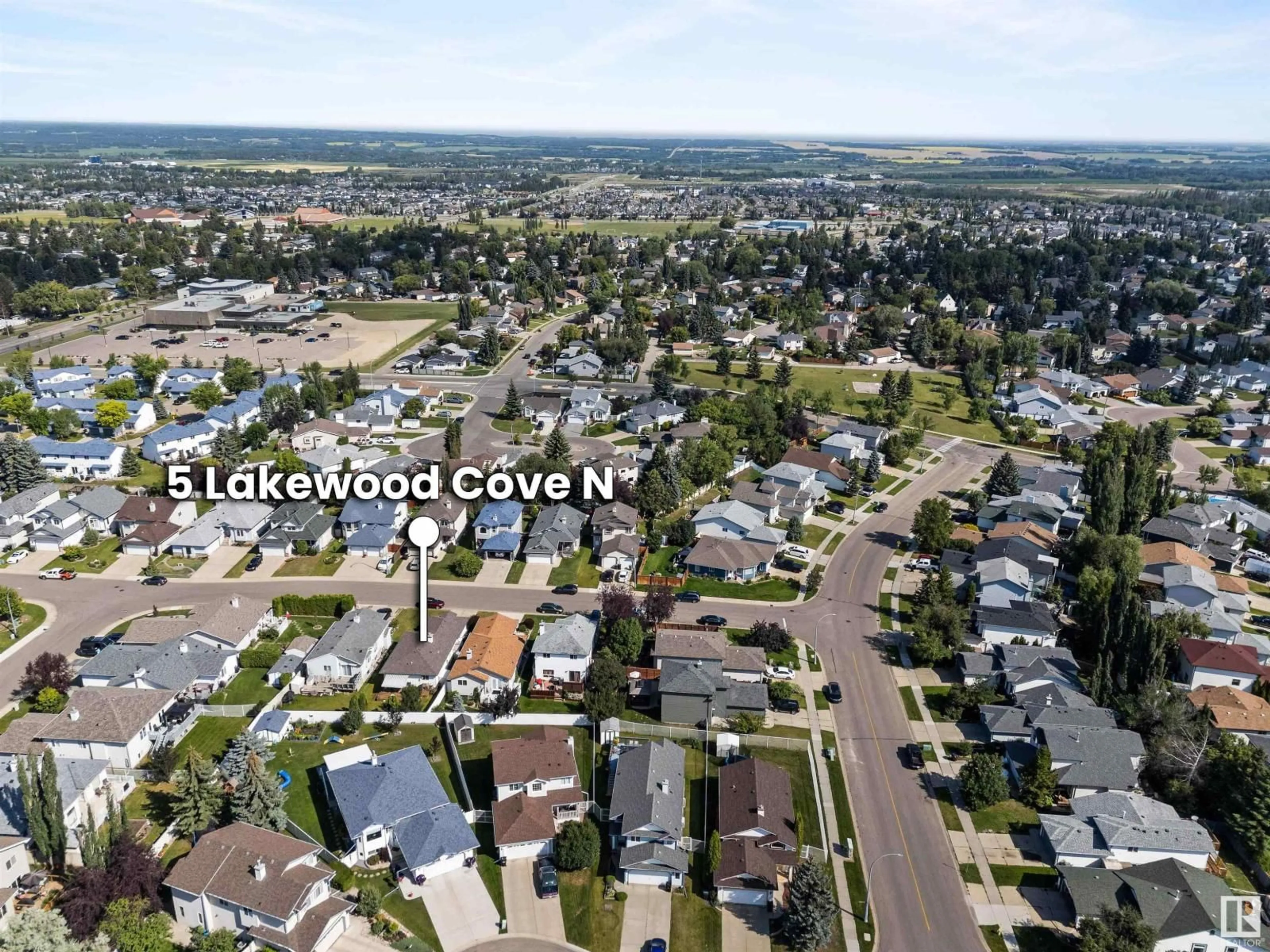 A pic from outside/outdoor area/front of a property/back of a property/a pic from drone, water/lake/river/ocean view for 5 LAKEWOOD CV, Spruce Grove Alberta T7X4B4
