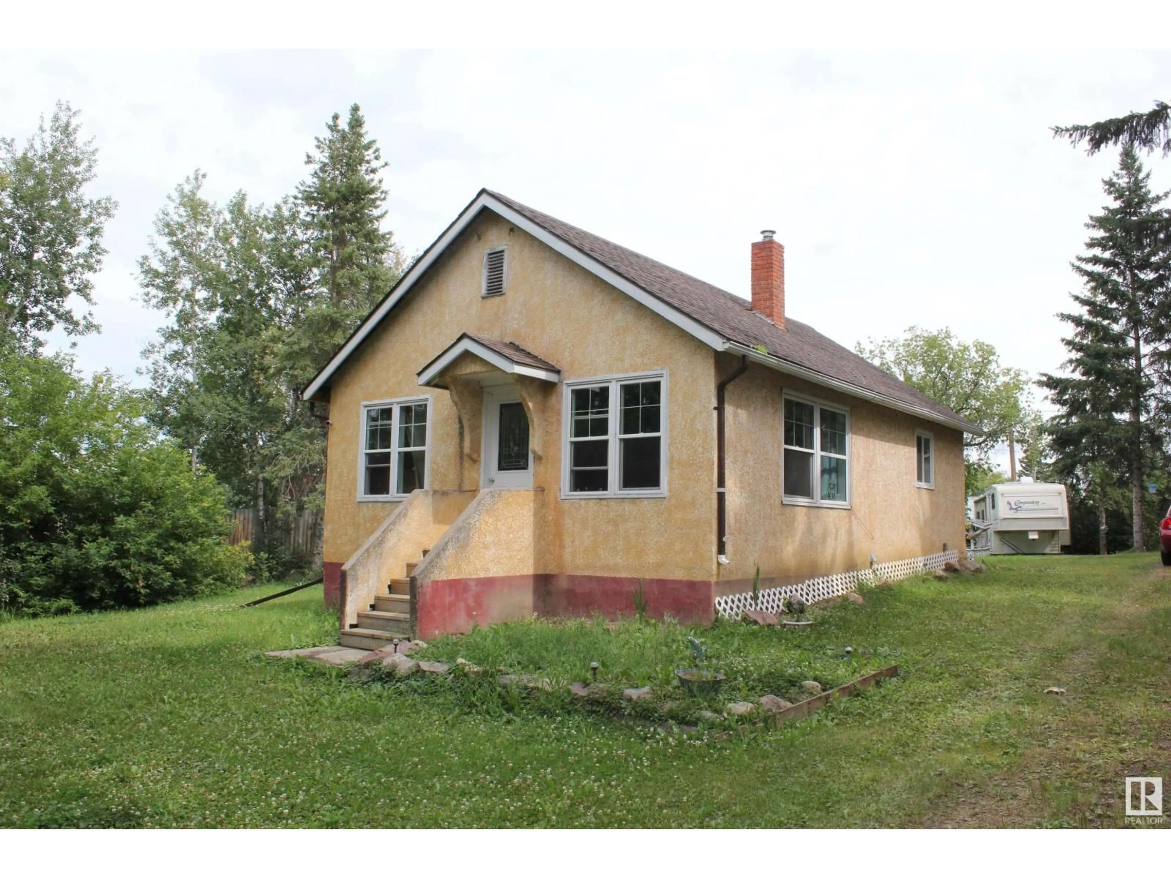 Unknown for 12 MAIN ROAD, Derwent Alberta T0B1C0