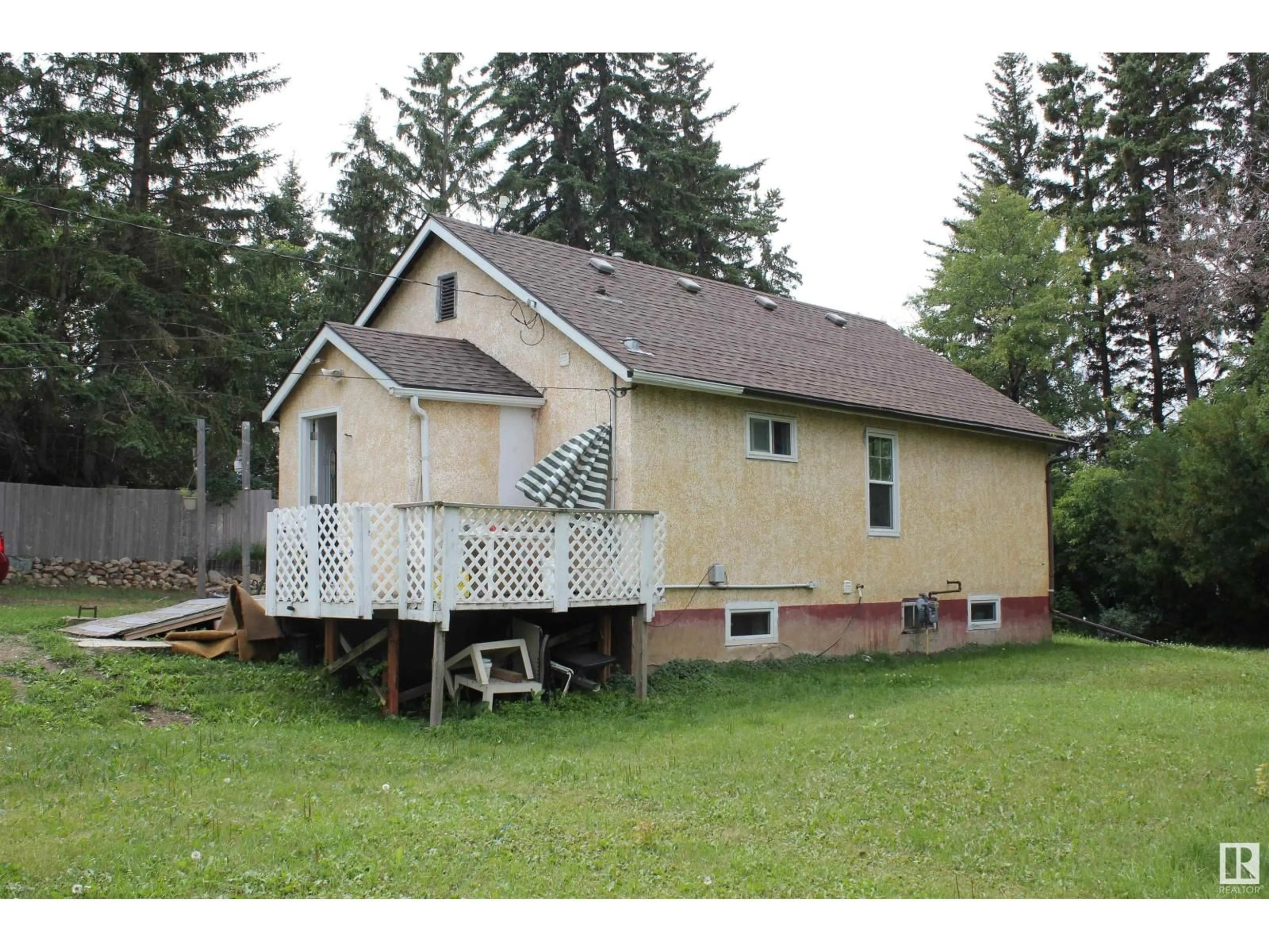 Shed for 12 MAIN ROAD, Derwent Alberta T0B1C0
