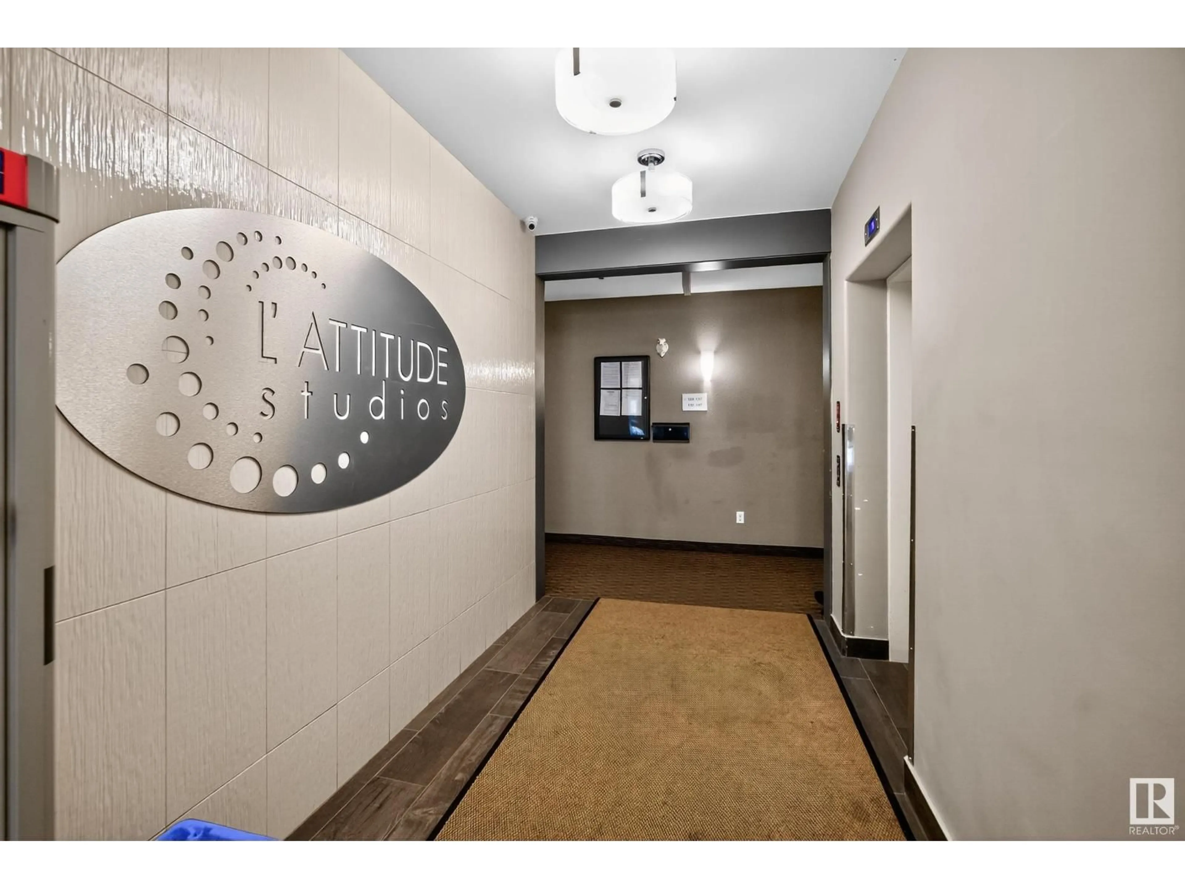Indoor foyer for 308 - 332 AMBLESIDE LINK LI, Edmonton Alberta T6W0V3