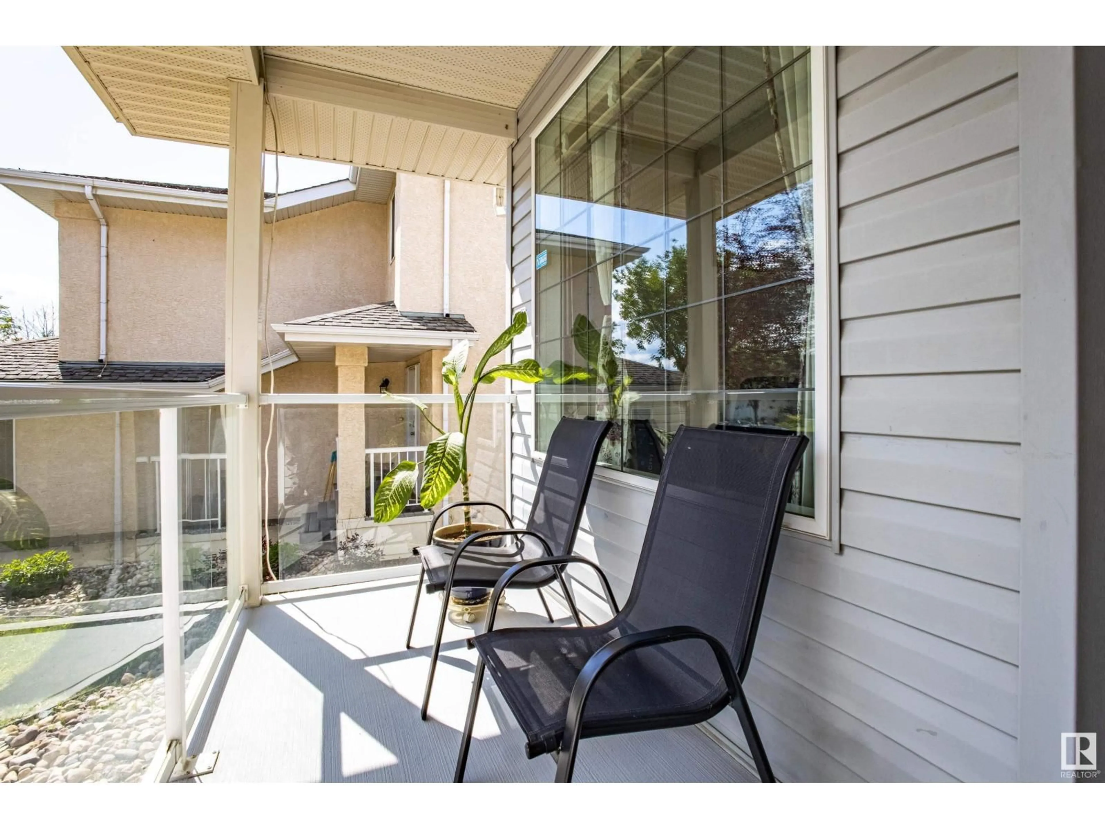 Patio, unknown for 387 HEATH RD, Edmonton Alberta T6R2T8