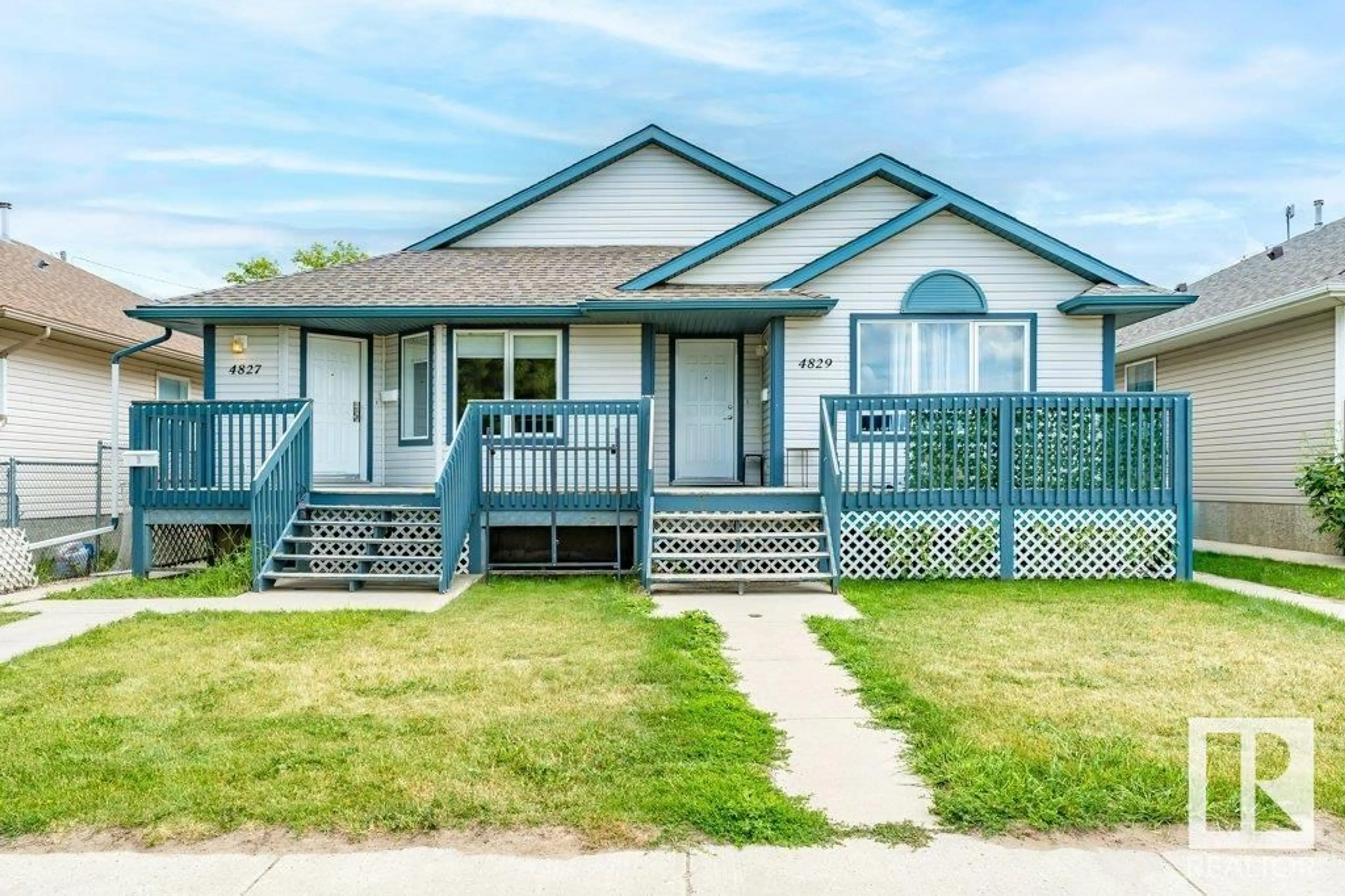 Home with vinyl exterior material, street for 4827 54 AV, Wetaskiwin Alberta T9A3P9