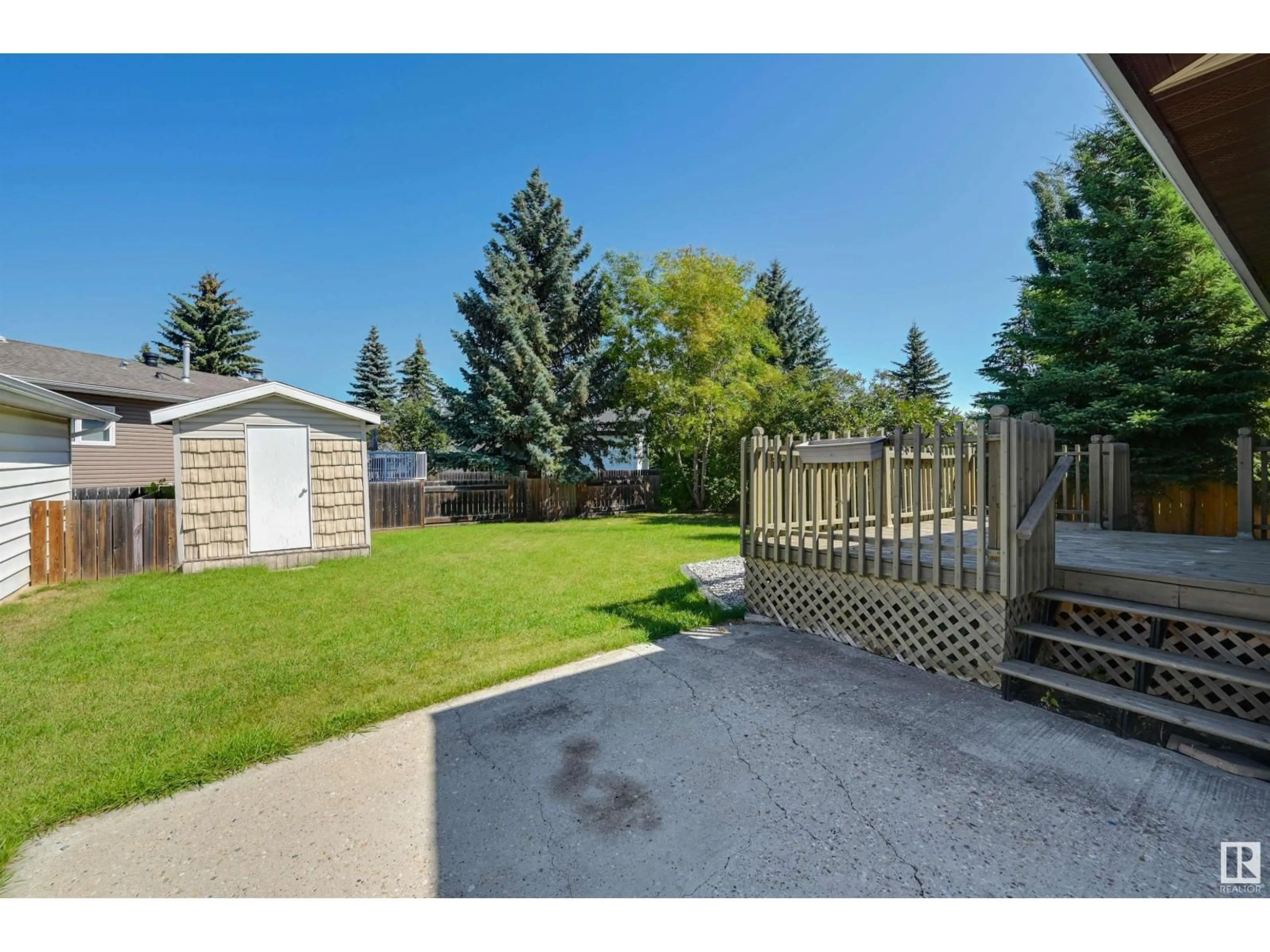 Patio, unknown for 128 WESTBOURNE RD, Spruce Grove Alberta T5X1S3