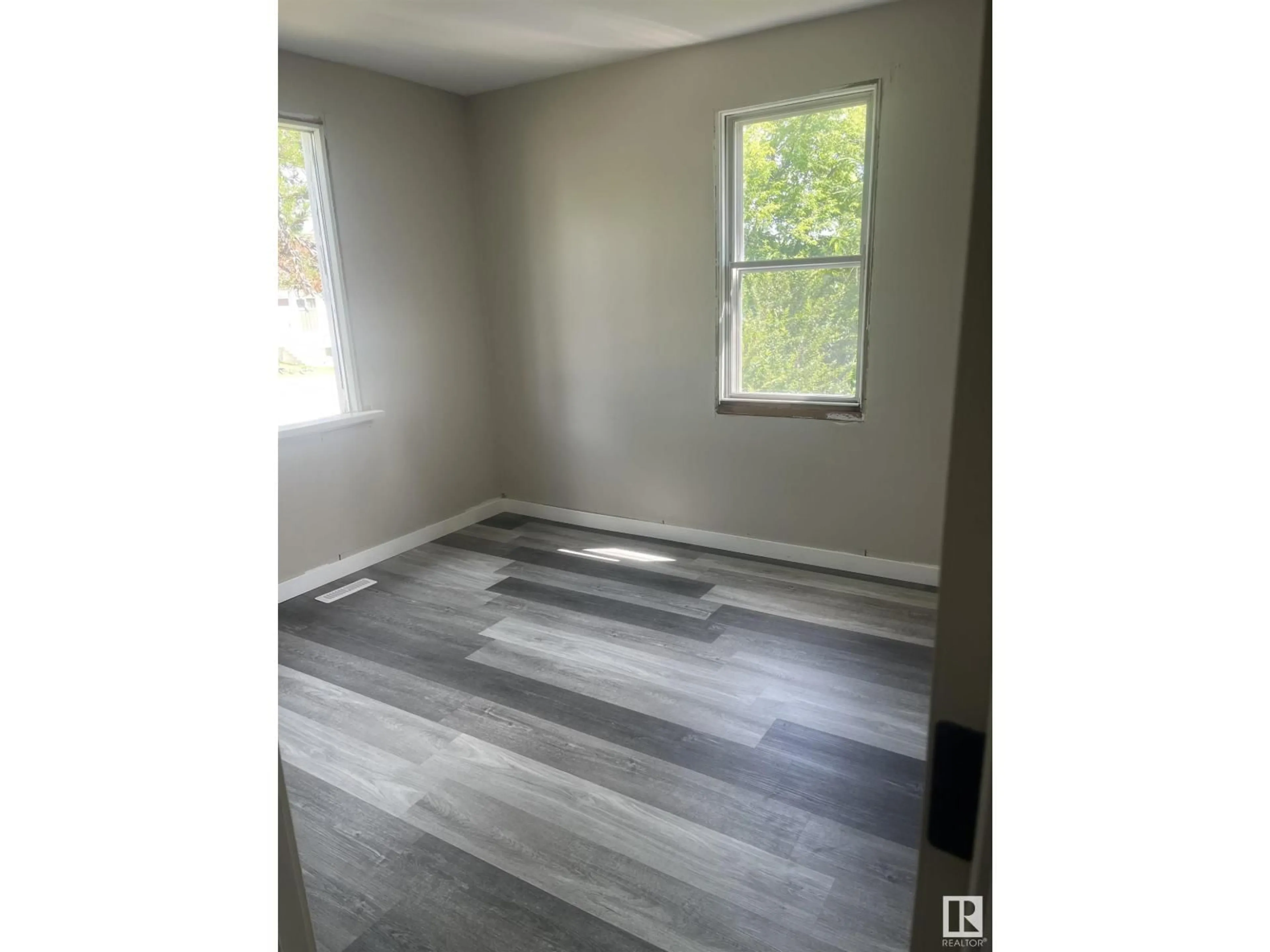 A pic of a room for 4811 48 AVE, Evansburg Alberta T0E0T0