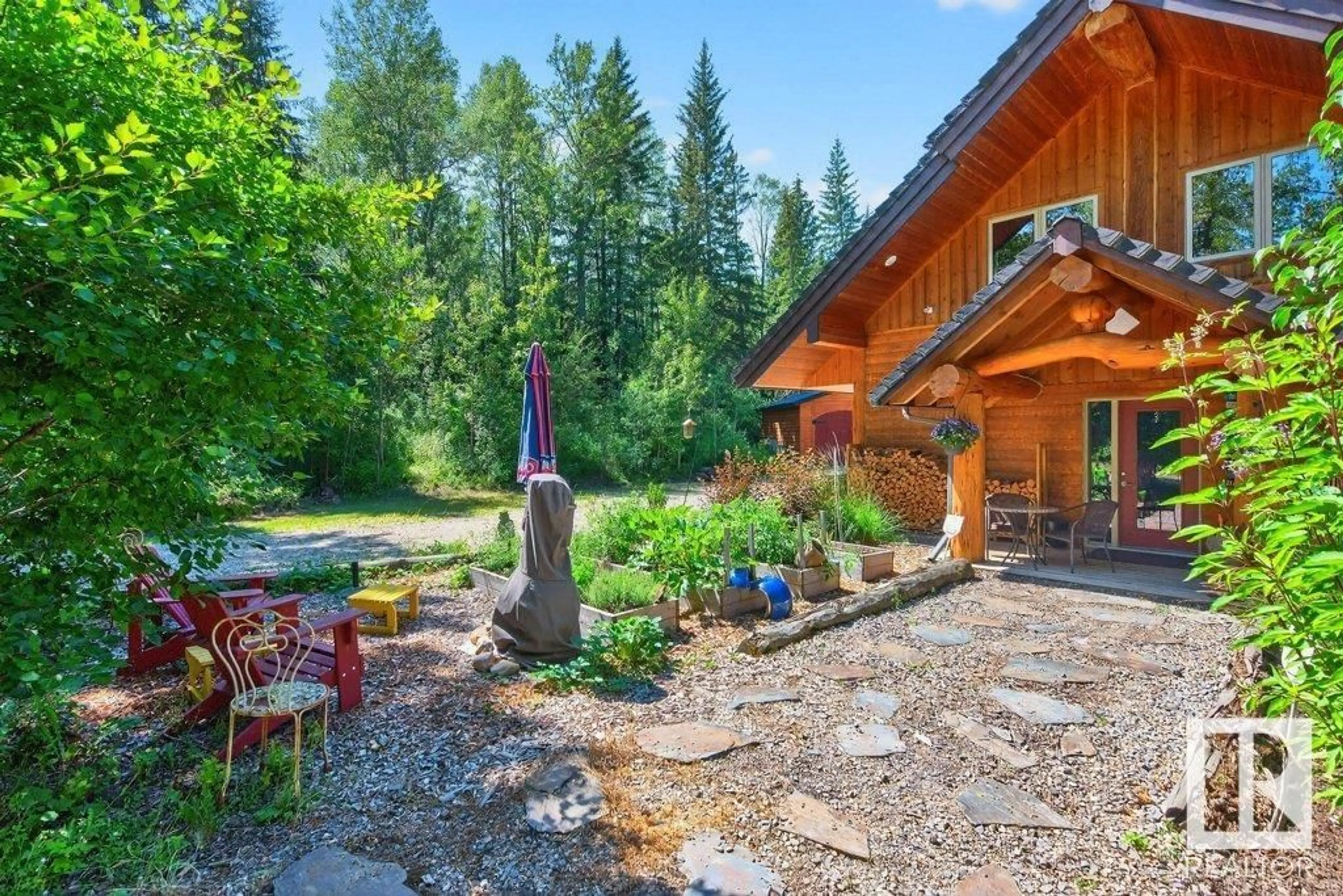 Patio, unknown for 54508 RGE ROAD 13, Rural Lac Ste. Anne County Alberta T0E1V0