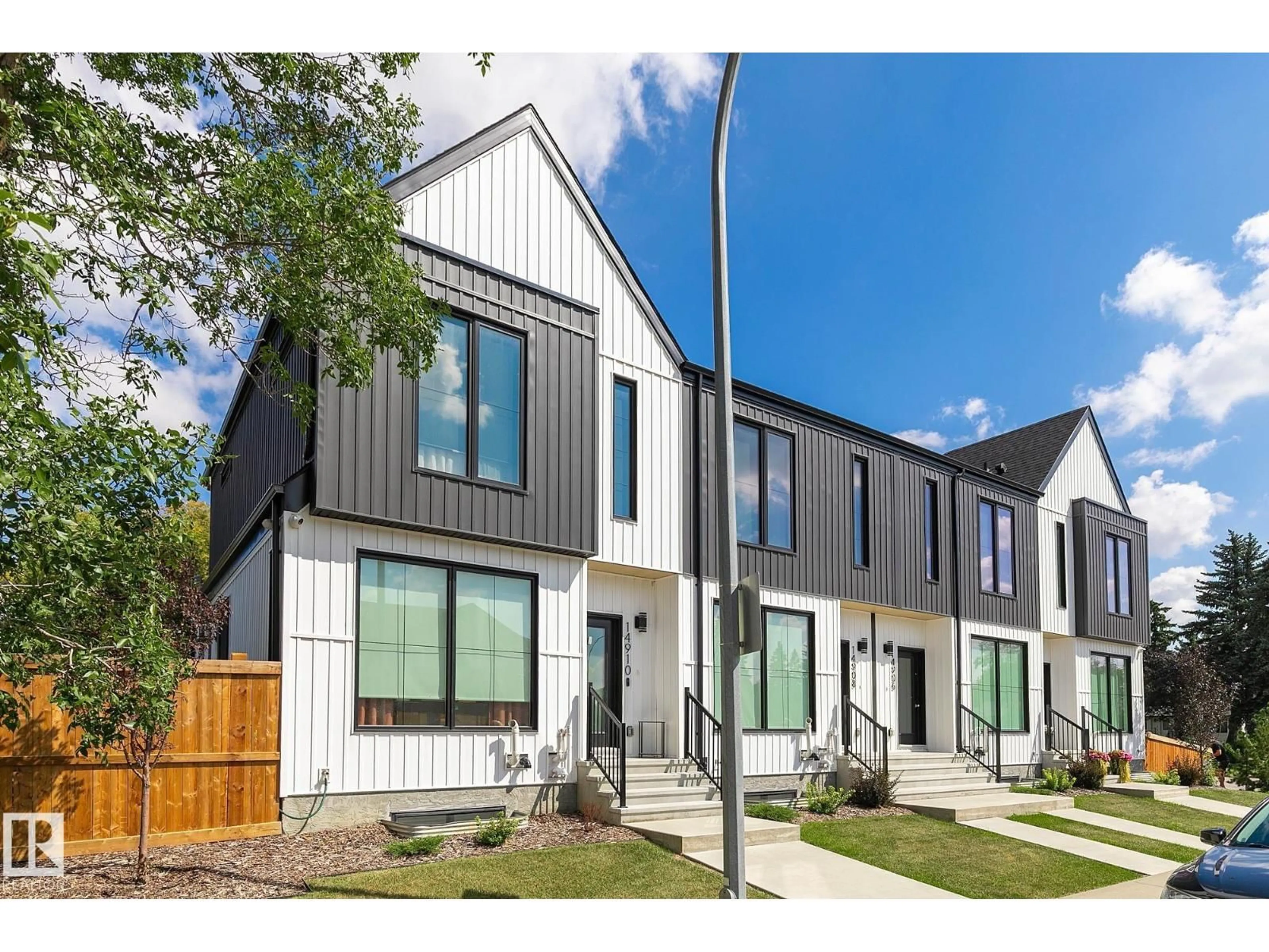 Home with vinyl exterior material, street for 14904 109 AV, Edmonton Alberta T5P1M6