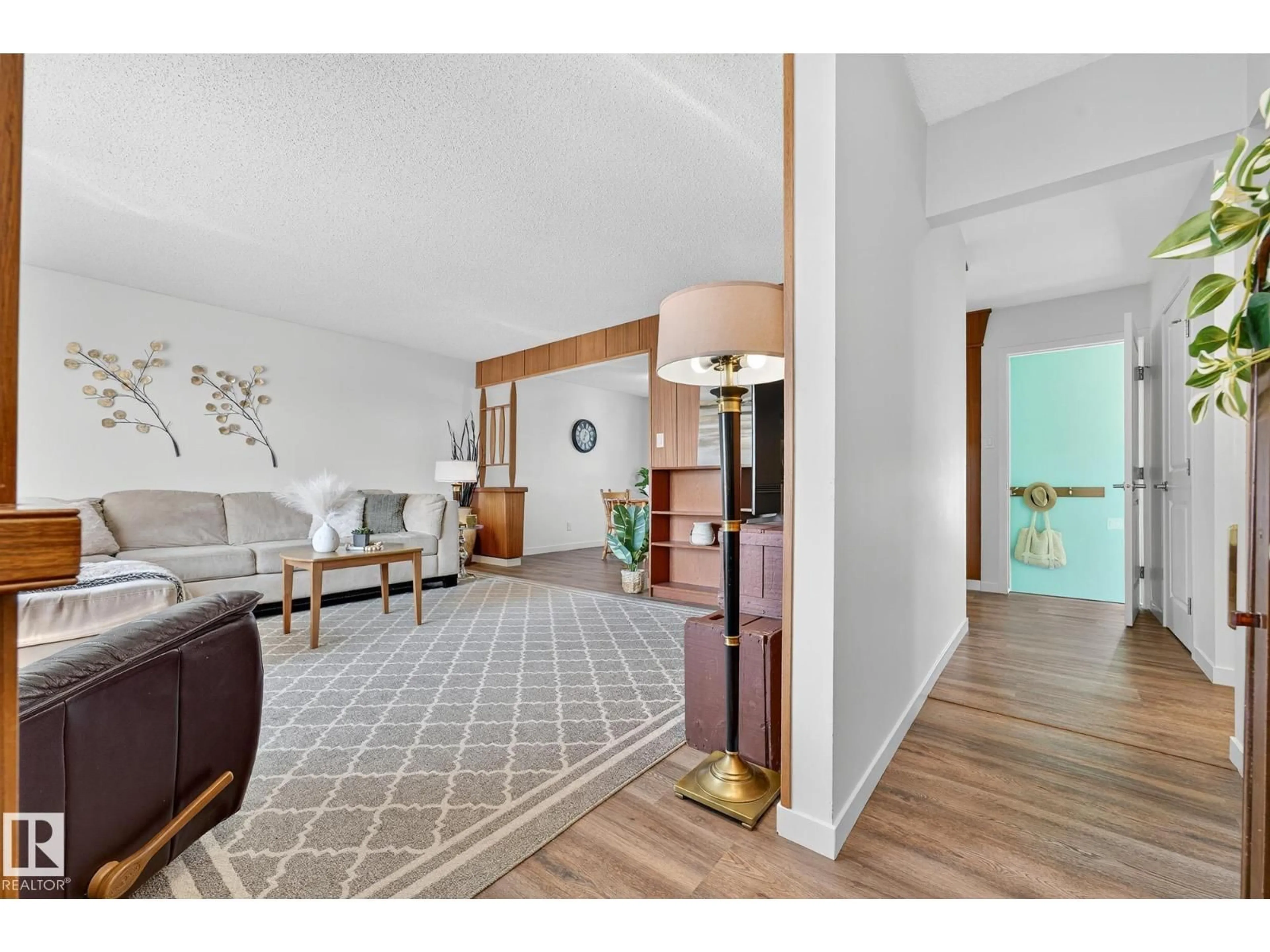 Unknown for 5516 140A AV, Edmonton Alberta T5A1H3