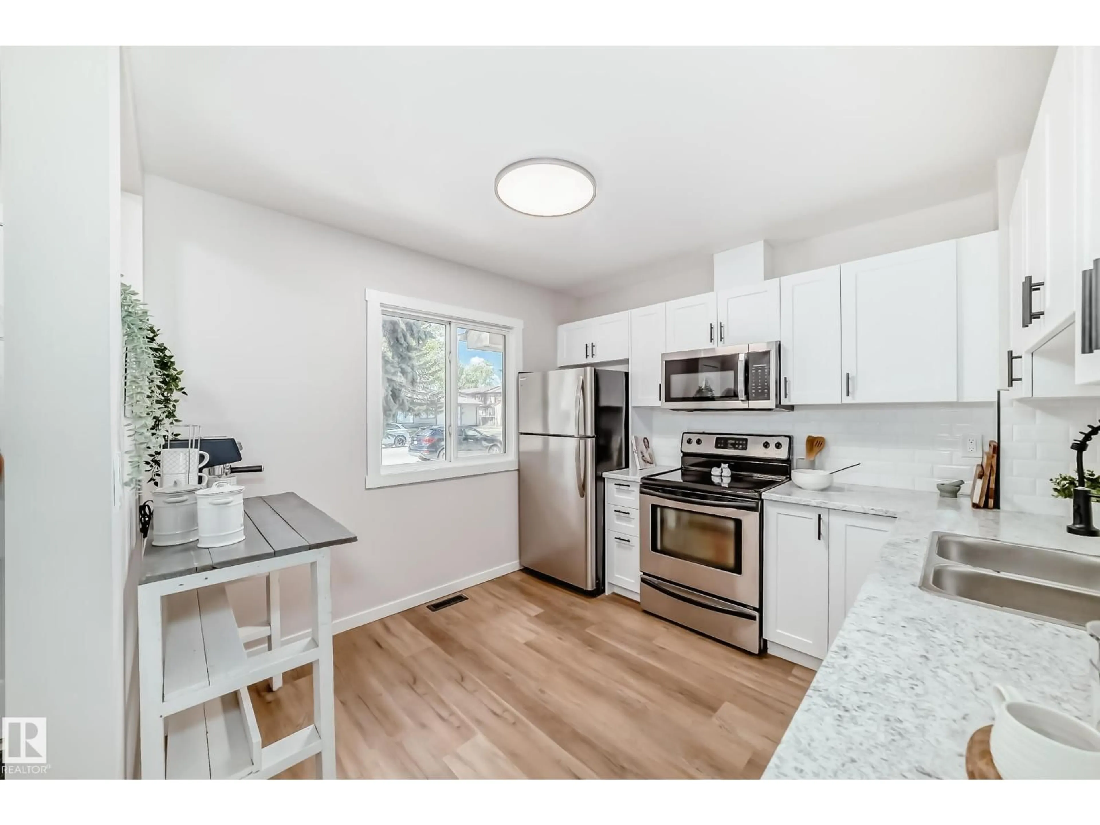 Unknown for #22 - 9619 180 ST, Edmonton Alberta T5T4L9