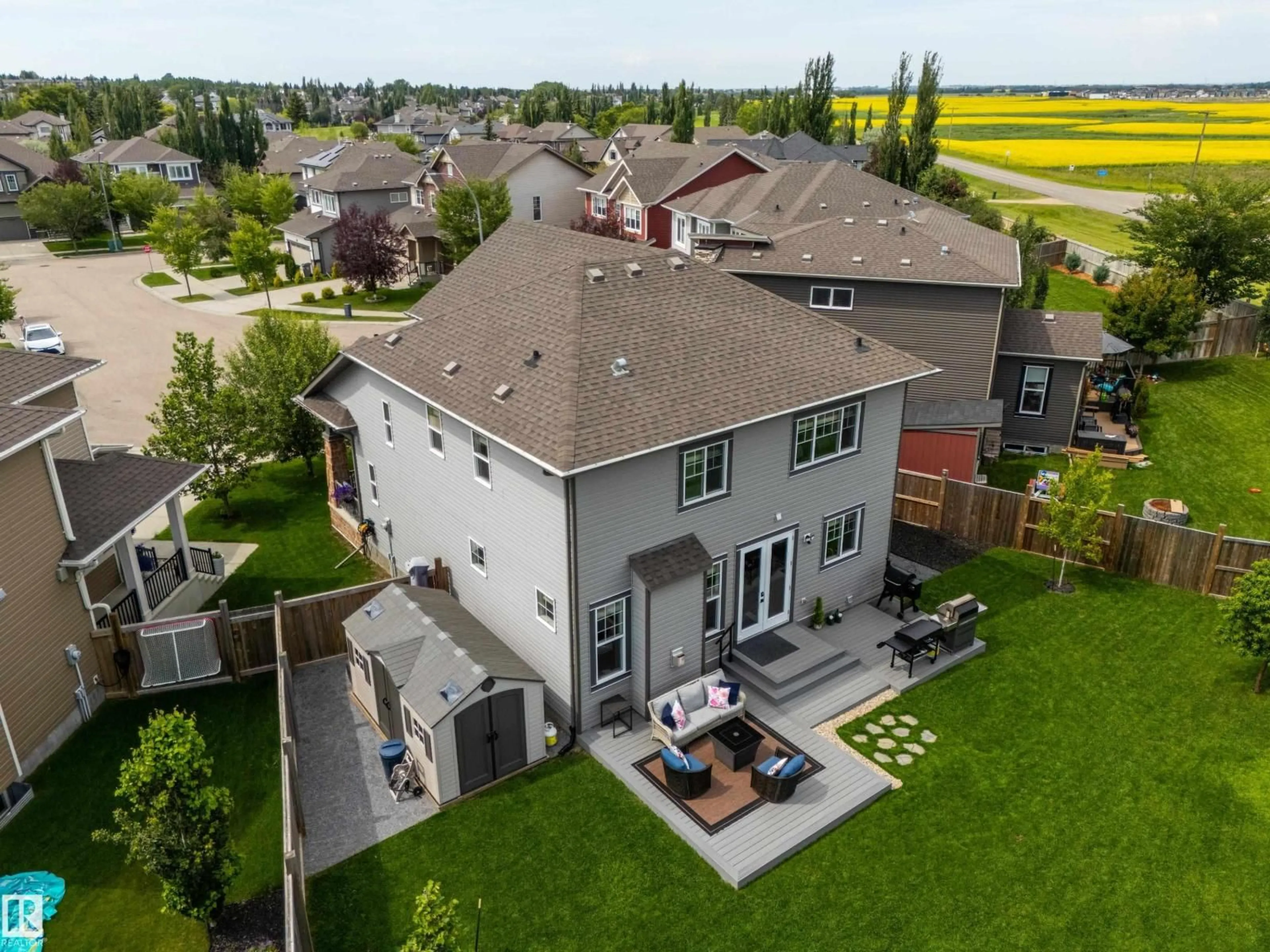 A pic from outside/outdoor area/front of a property/back of a property/a pic from drone, unknown for 110 RIDEAU PL, Beaumont Alberta T4X1Z6