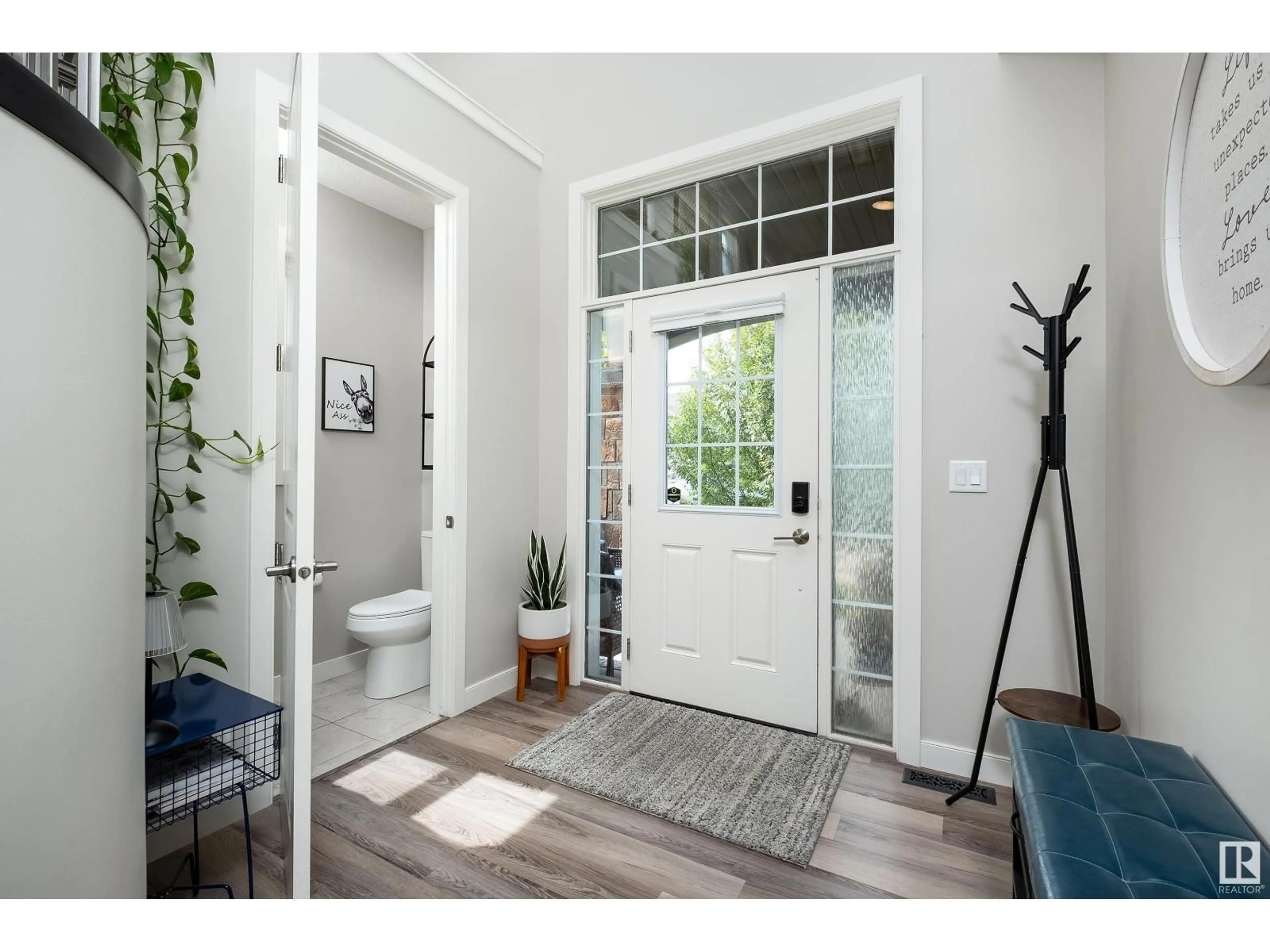 Indoor entryway for 110 RIDEAU PL, Beaumont Alberta T4X1Z6