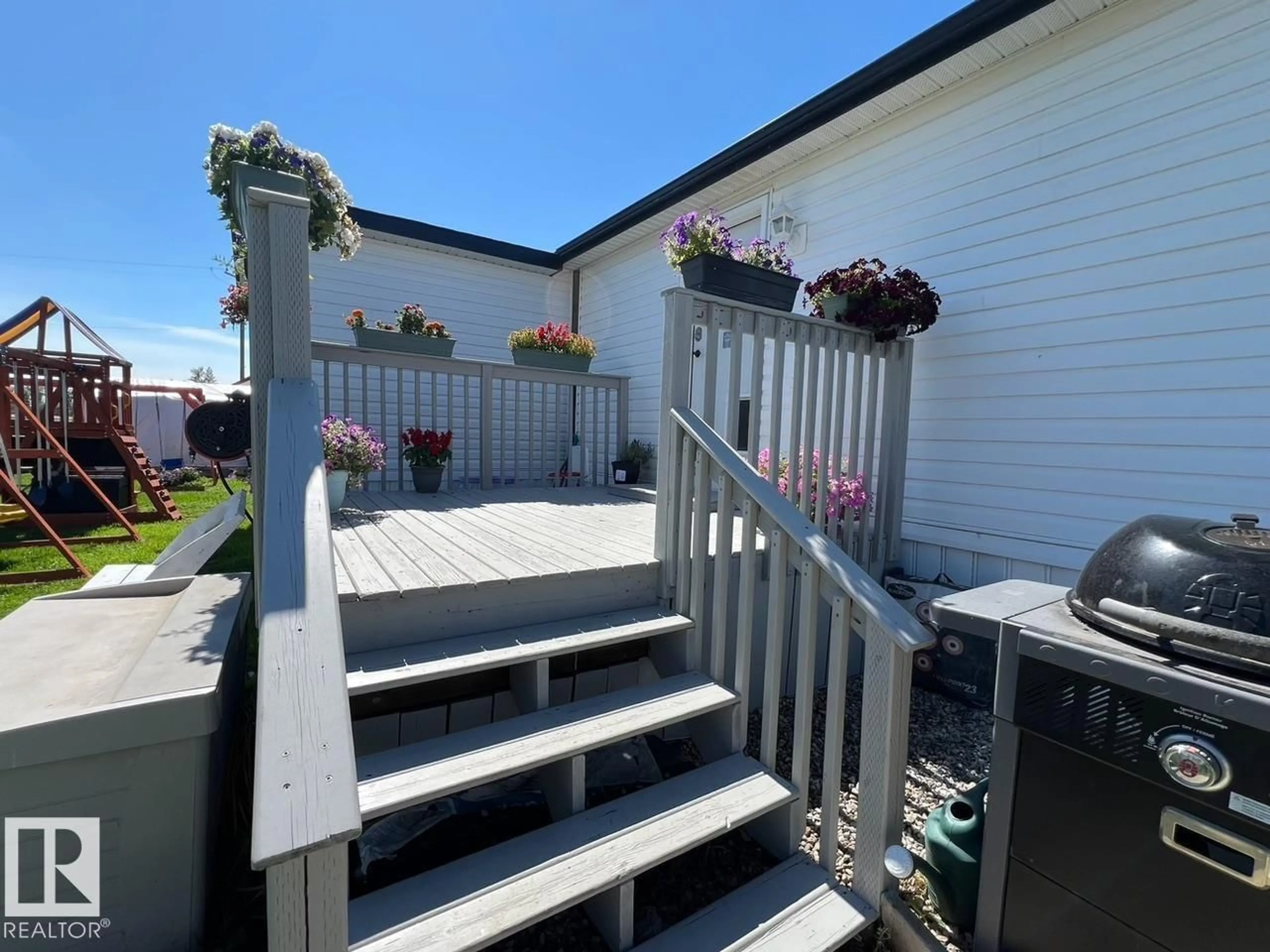 Patio, unknown for #10 - 5220 44 AV, Calmar Alberta T0C0V0