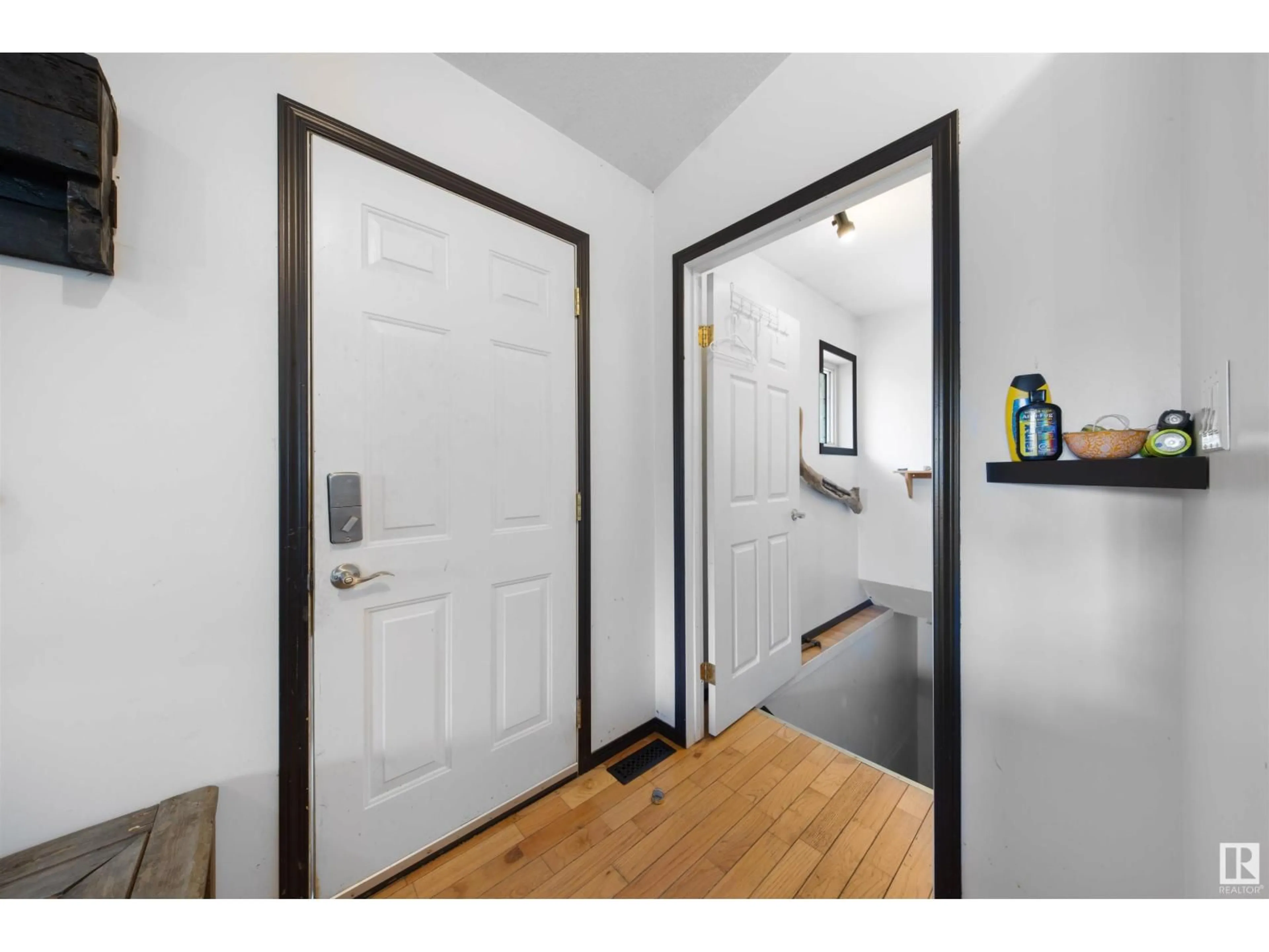 Indoor entryway for #11 - 6020 TWP ROAD 534, Rural Parkland County Alberta T0E0W0