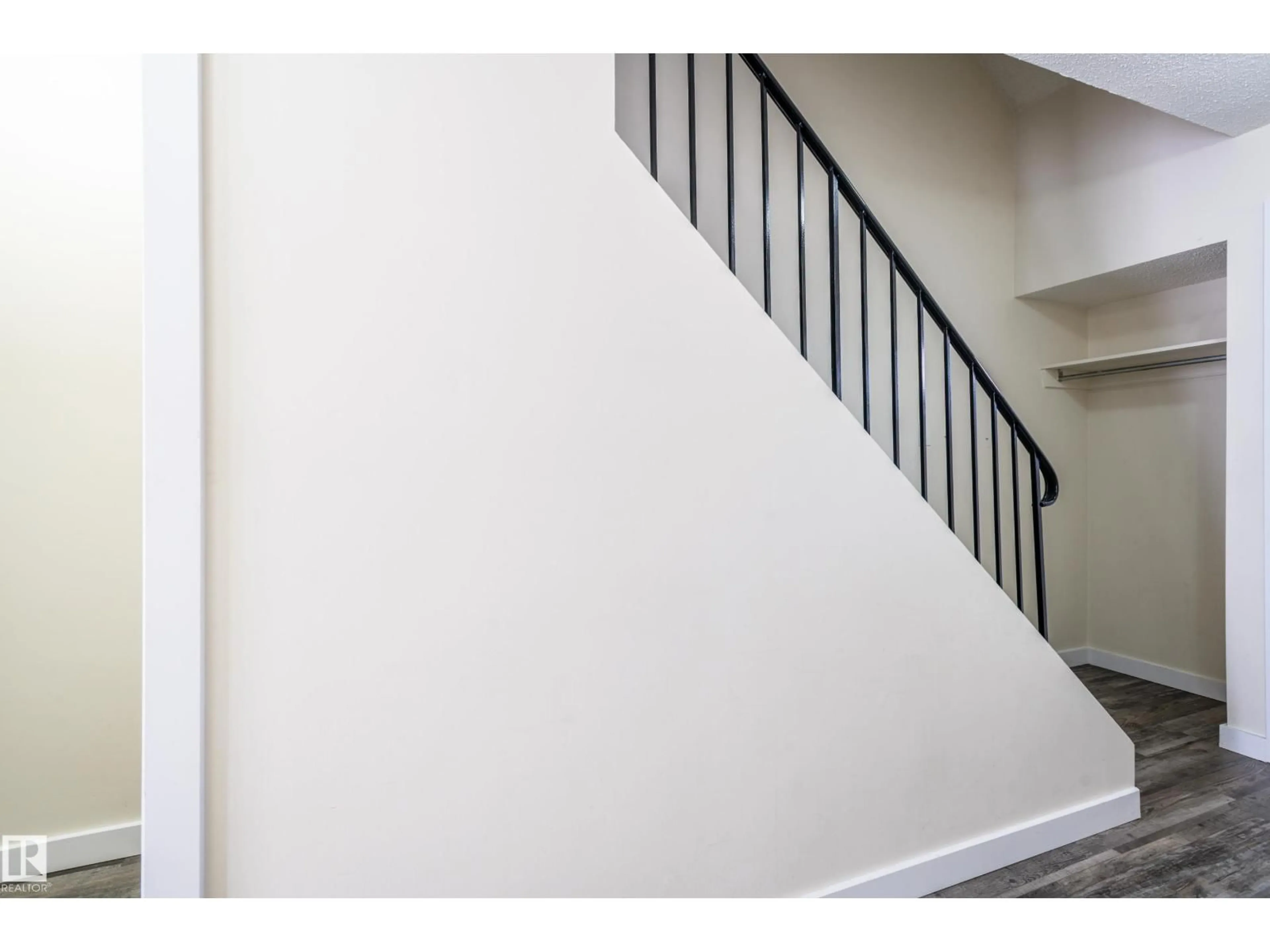 Stairs for #105 - 14707 53 AV, Edmonton Alberta T6H5C9