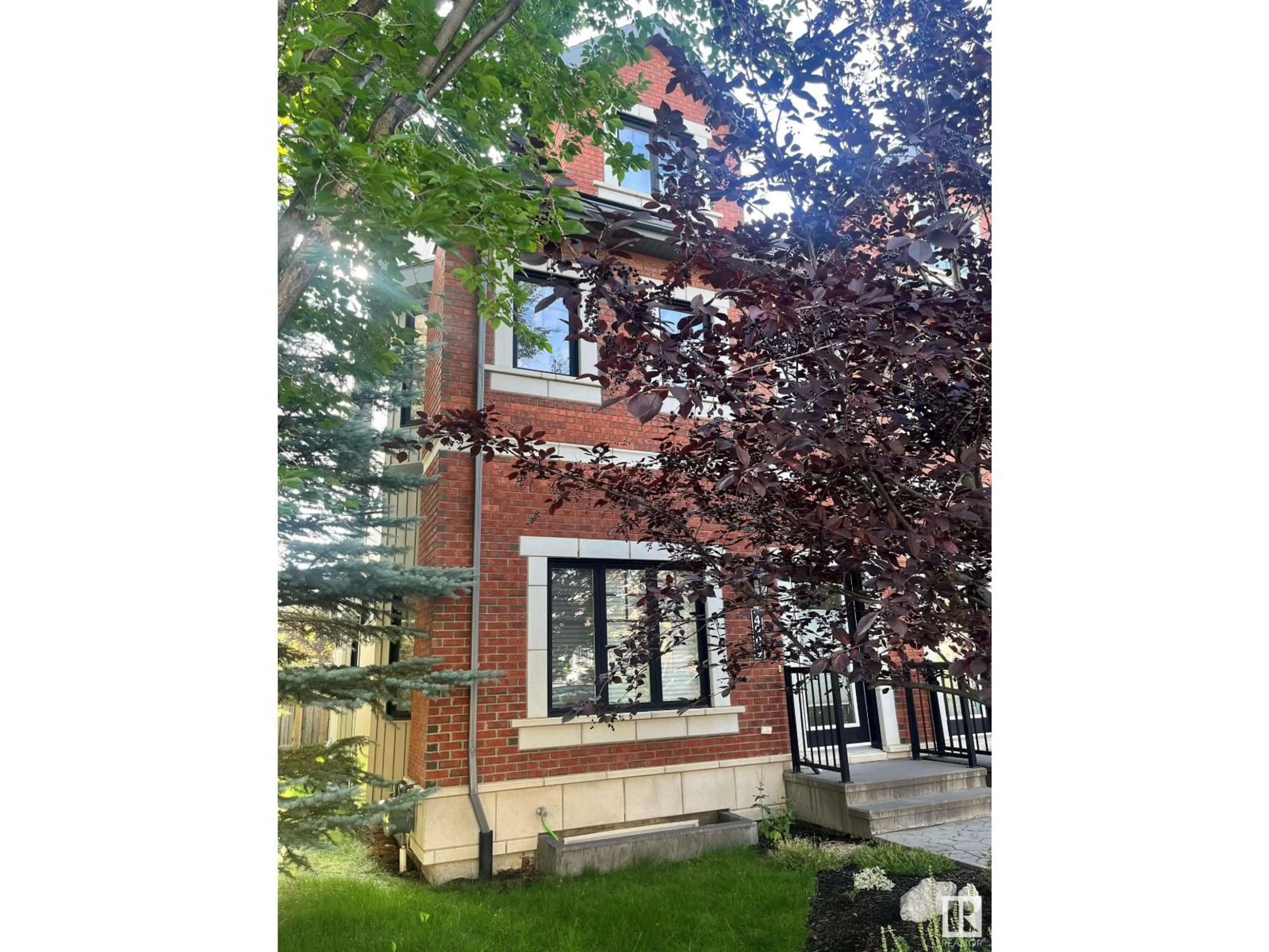 Home with brick exterior material, building for 4909 TERWILLEGAR CM, Edmonton Alberta T6R0P5