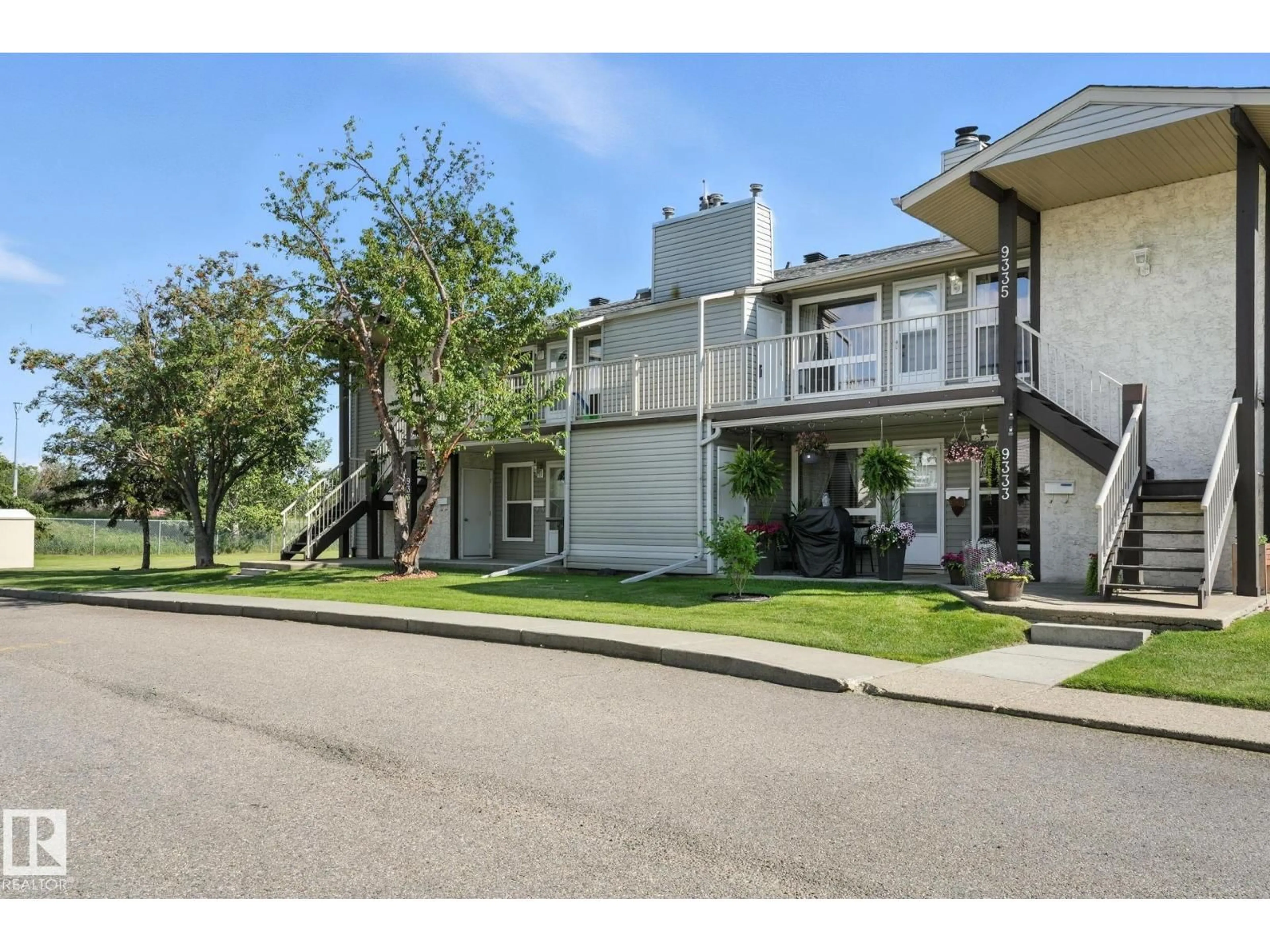 Unknown for NW - 9335 172 ST, Edmonton Alberta T5T3C3