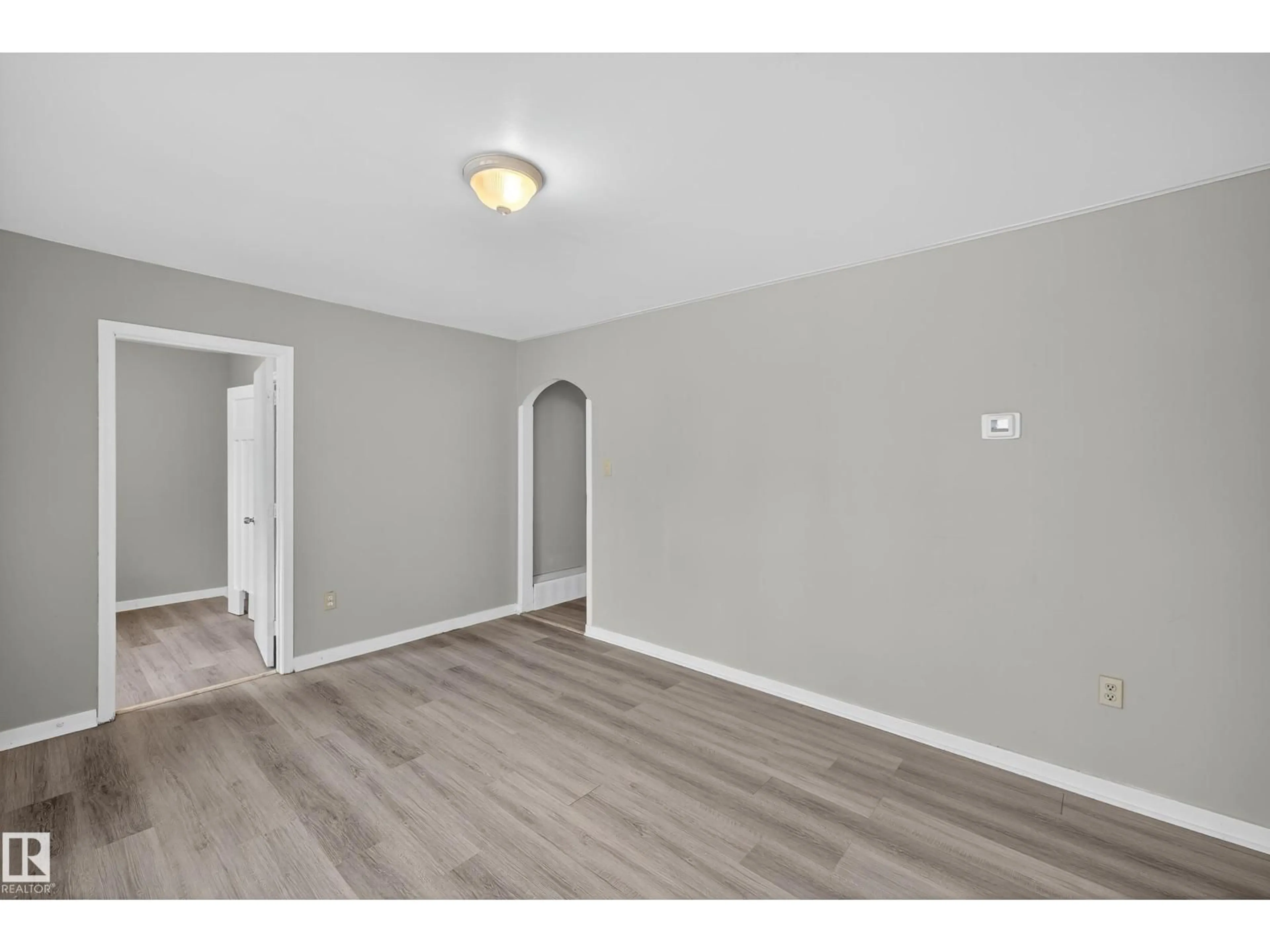 A pic of a room for 11952 61 ST, Edmonton Alberta T5W4A9