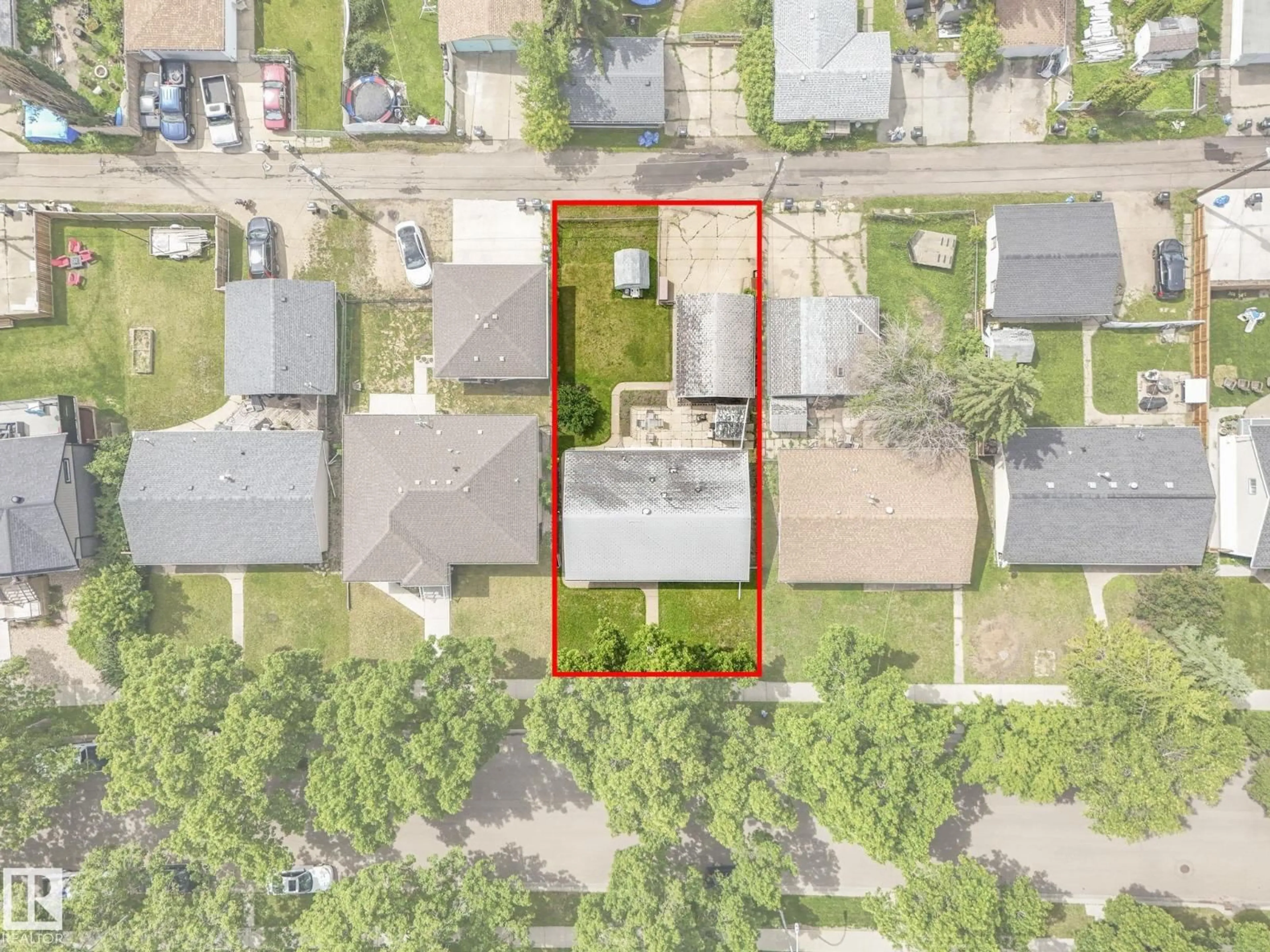A pic from outside/outdoor area/front of a property/back of a property/a pic from drone, street for 16433 106 AV, Edmonton Alberta T5X0X1