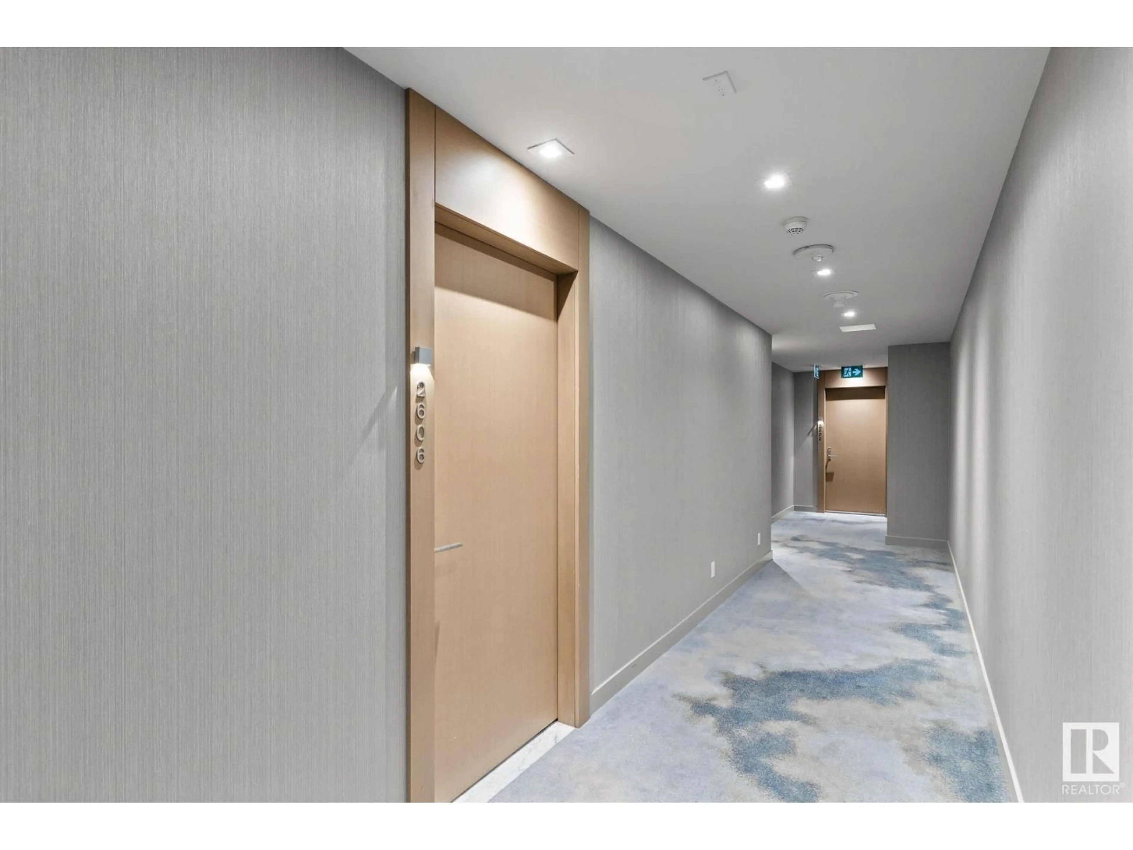 Indoor foyer for 10360 - 2505 102 ST, Edmonton Alberta T5J0K6