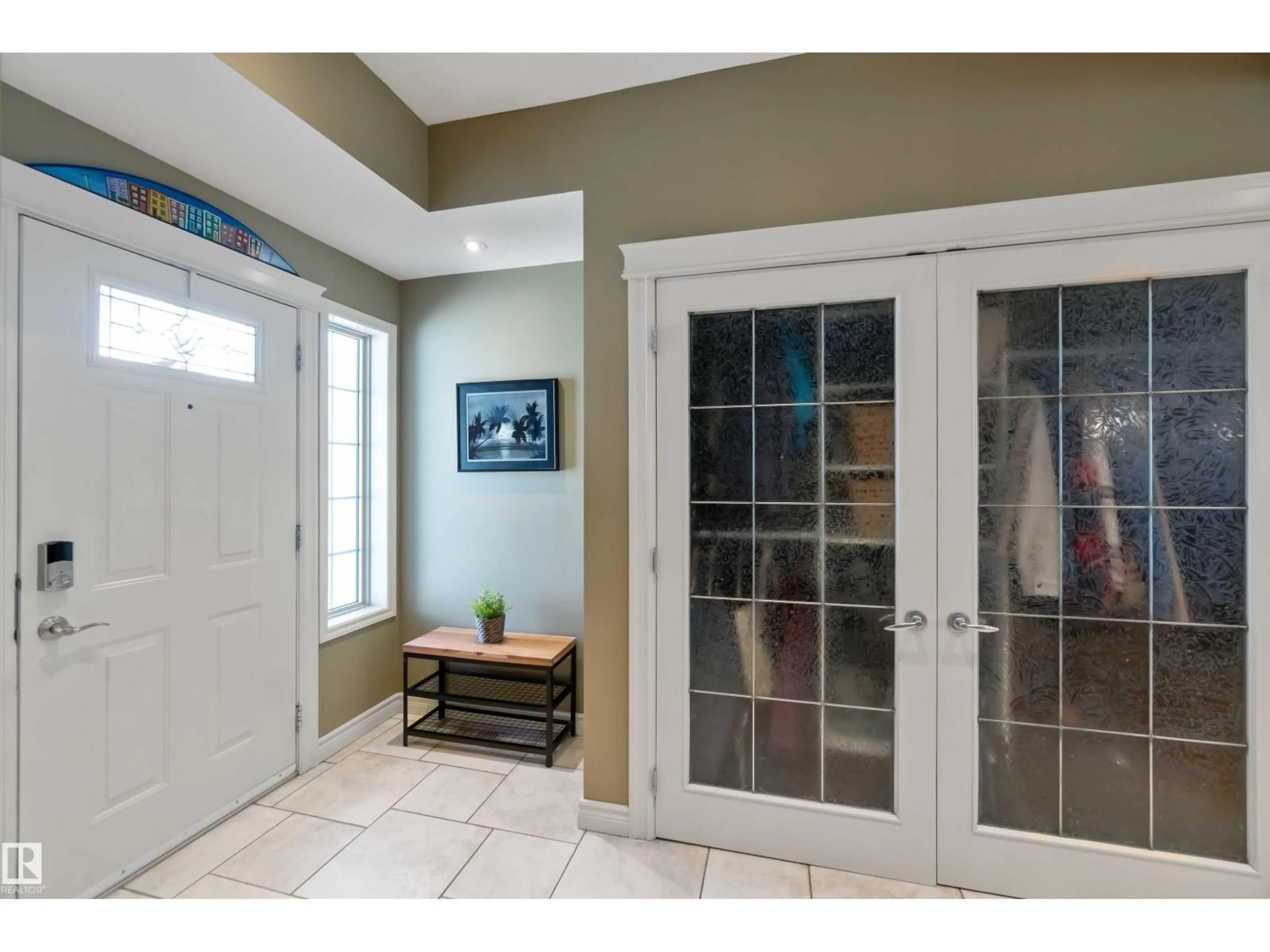 Indoor entryway for 17440 119 ST, Edmonton Alberta T5X0A6