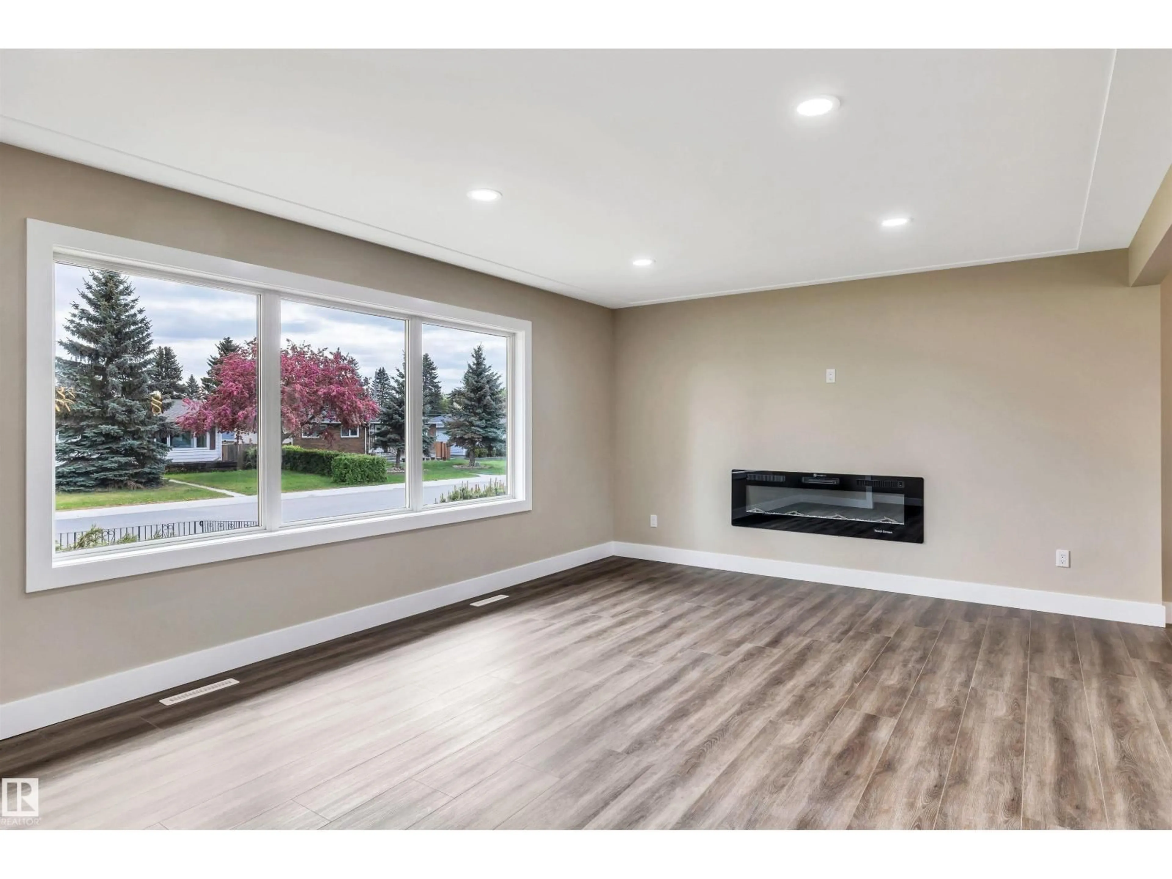 Unknown for NW - 12904 95A ST, Edmonton Alberta T5E4A1