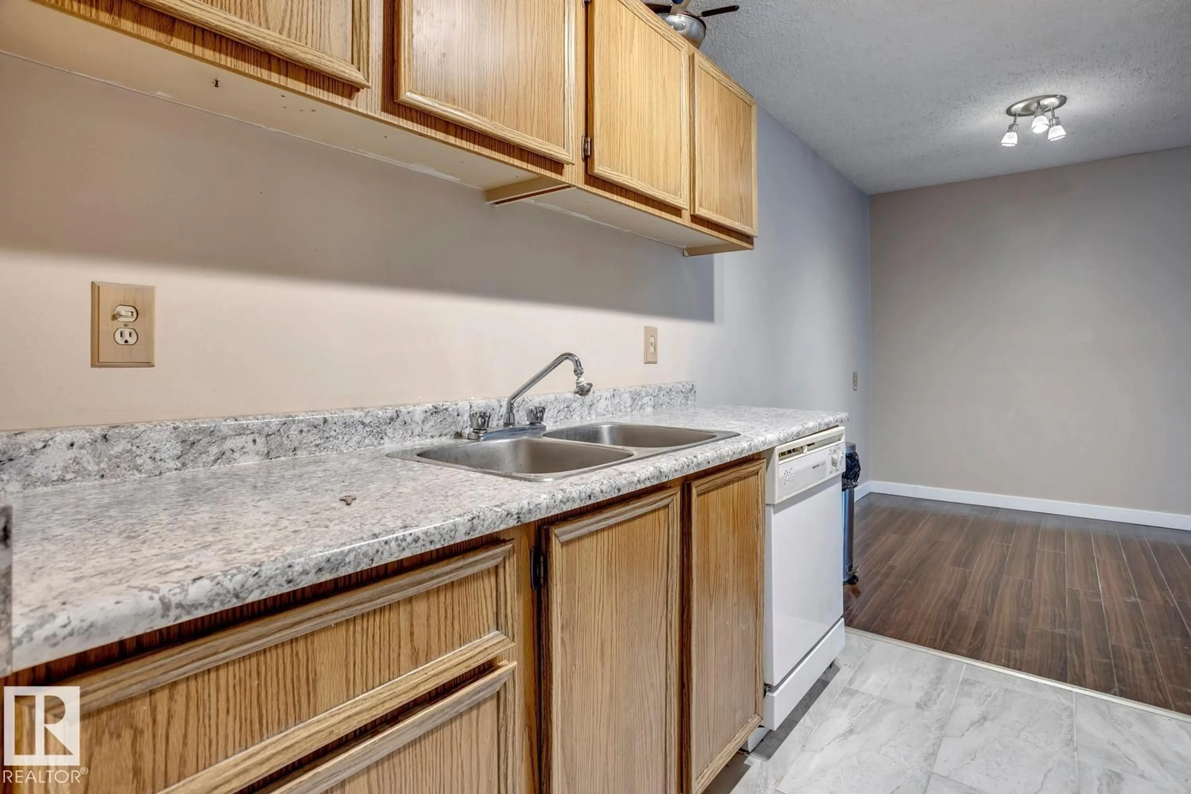 Standard kitchen, unknown for #302 - 11115 74 ST, Edmonton Alberta T5B4S4