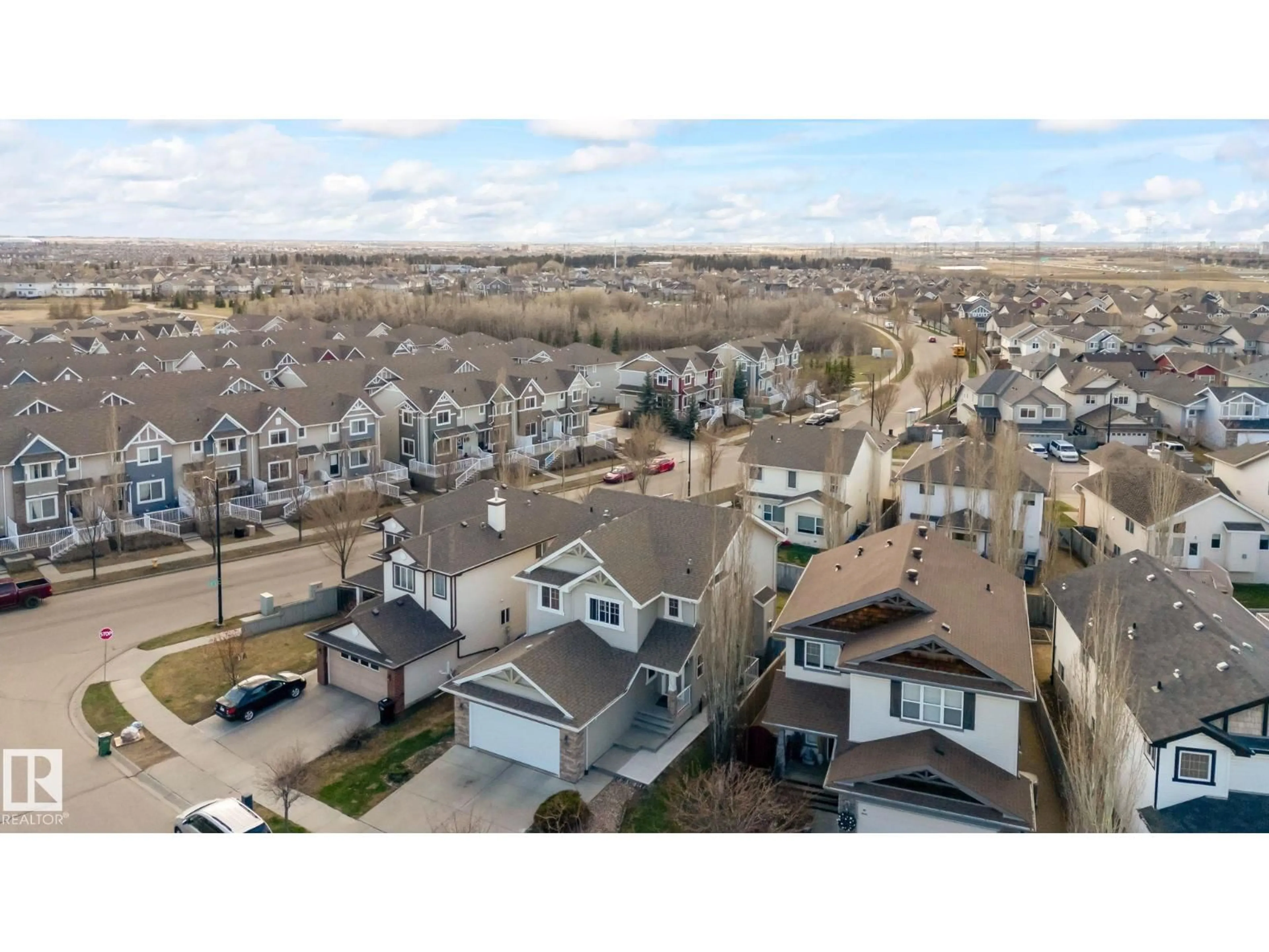 A pic from outside/outdoor area/front of a property/back of a property/a pic from drone, unknown for 224 54 ST, Edmonton Alberta T6X0L4