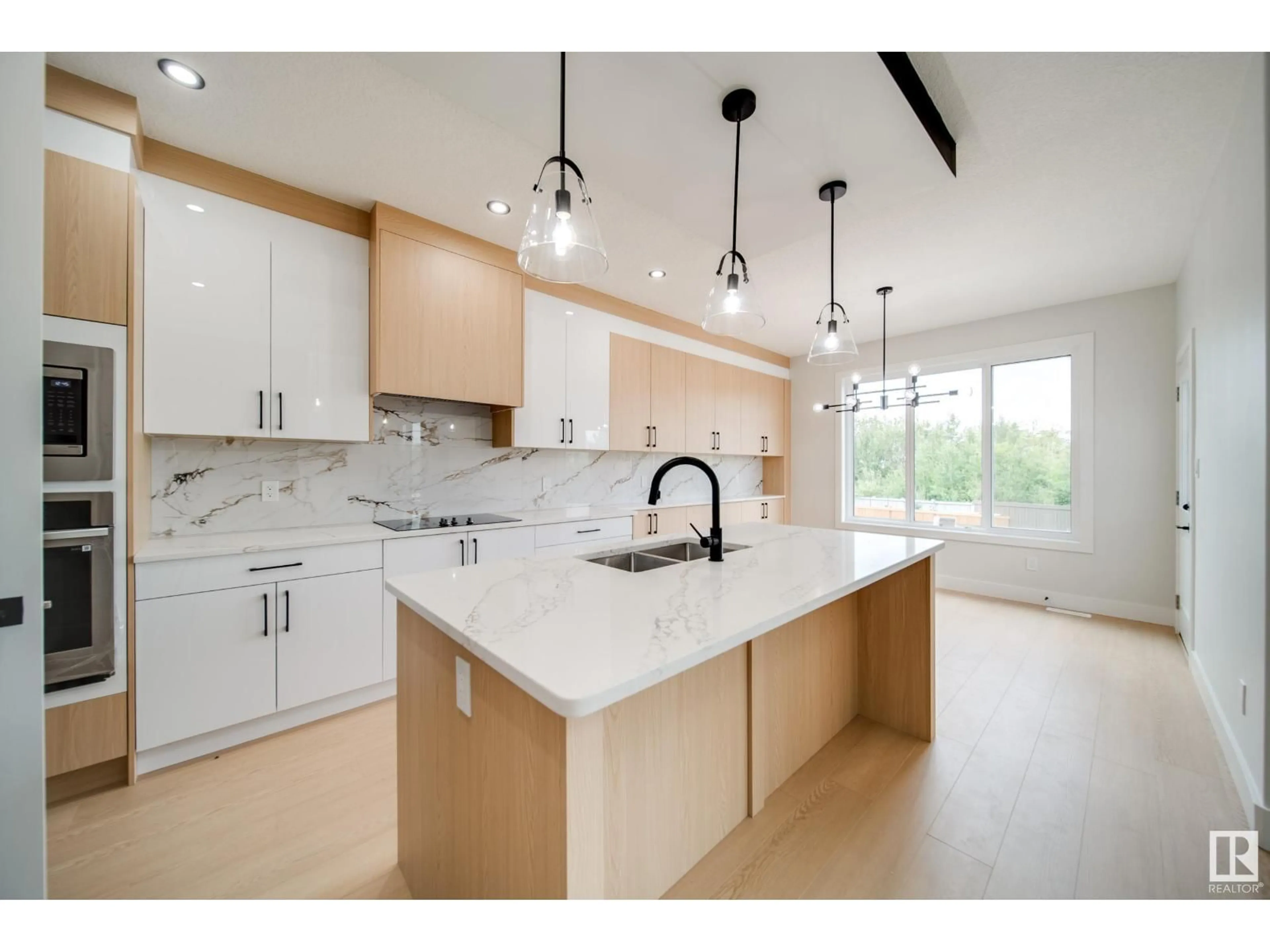 Open concept kitchen, ceramic/tile floor for NW - 8824 183 AV, Edmonton Alberta T5Z0S8