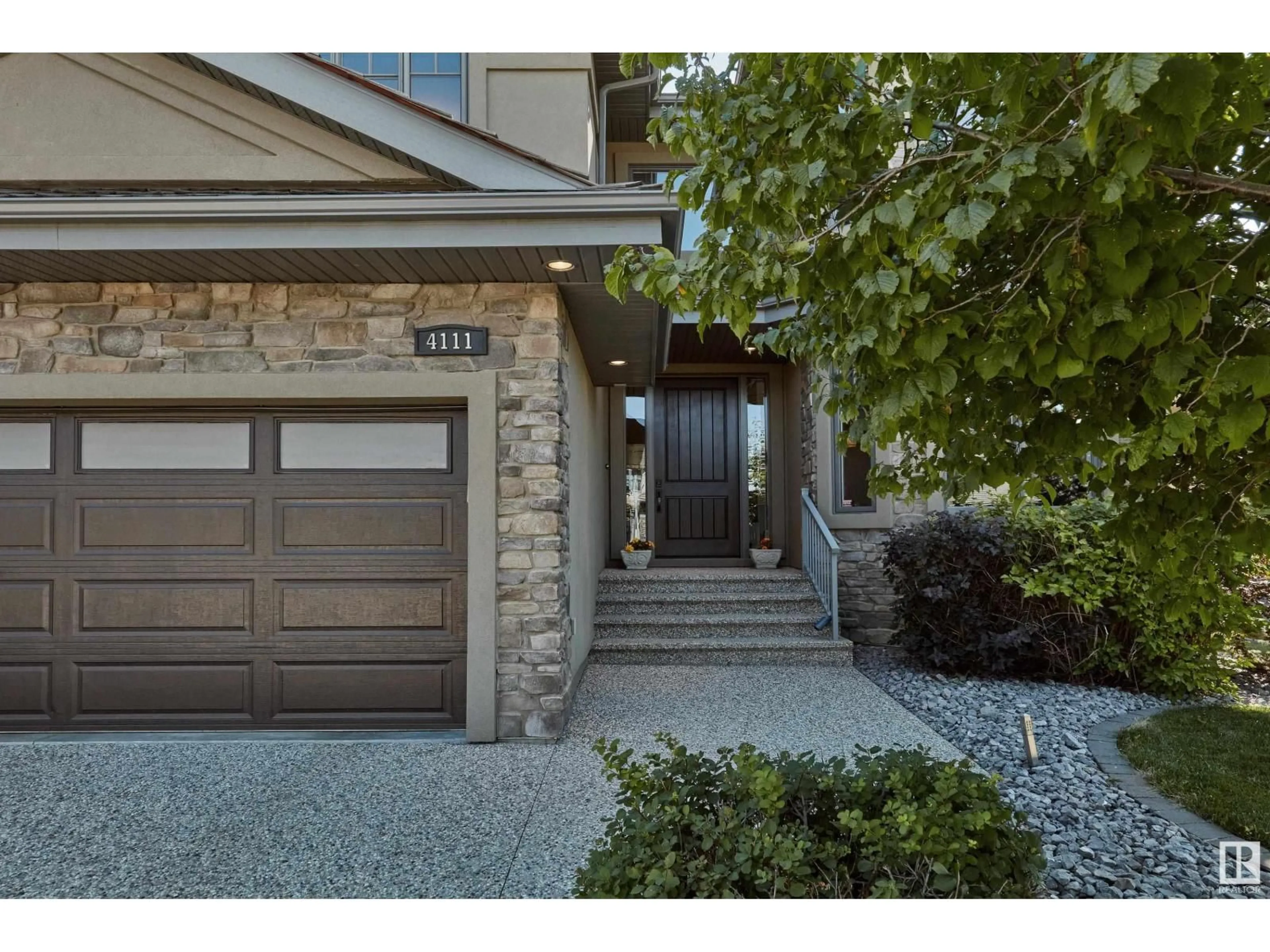 Indoor entryway for 4111 WESTCLIFF HEATH HE, Edmonton Alberta T6W0X9