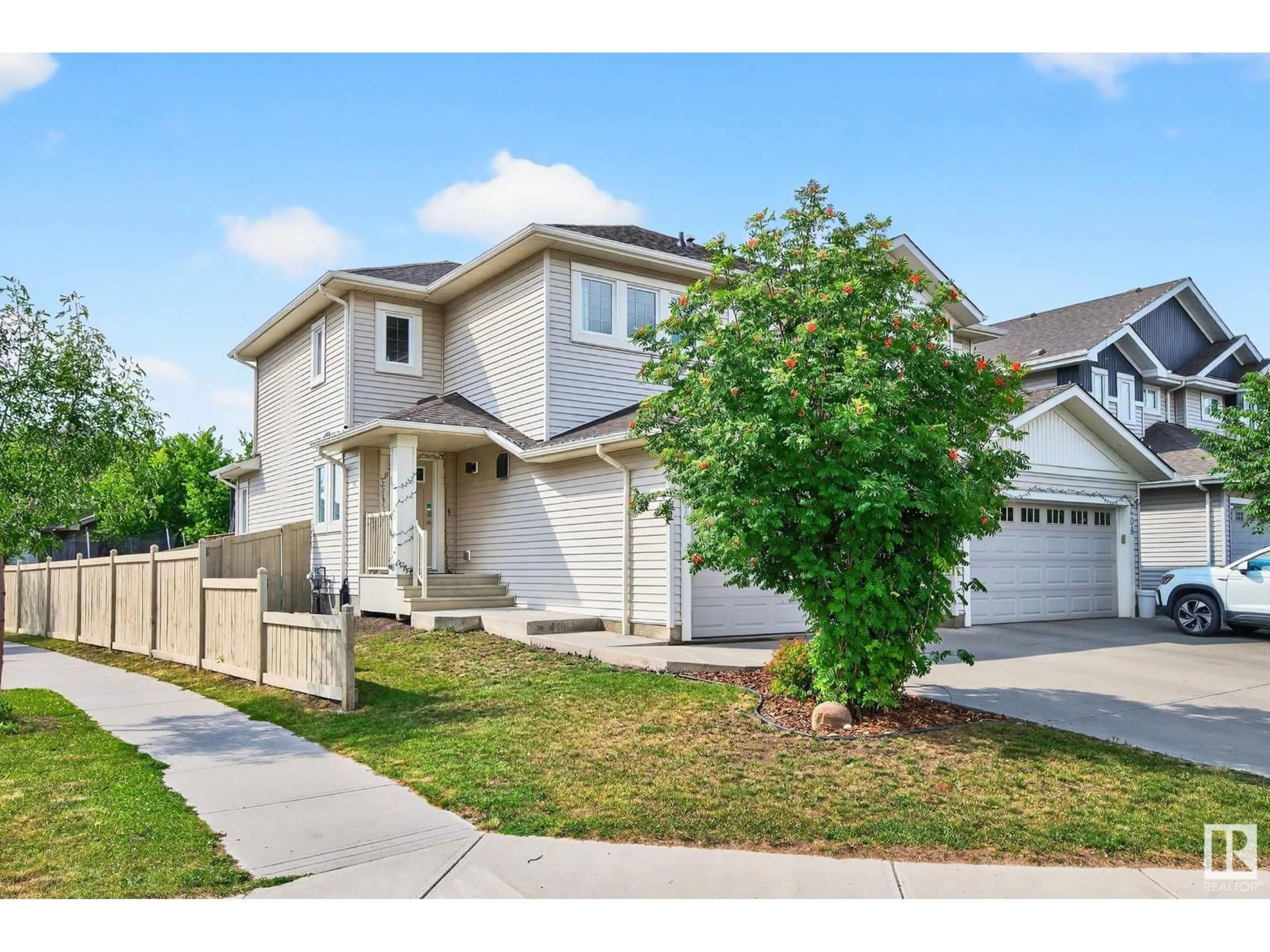 Home with vinyl exterior material, street for 4404 6 ST, Edmonton Alberta T6T0Z8