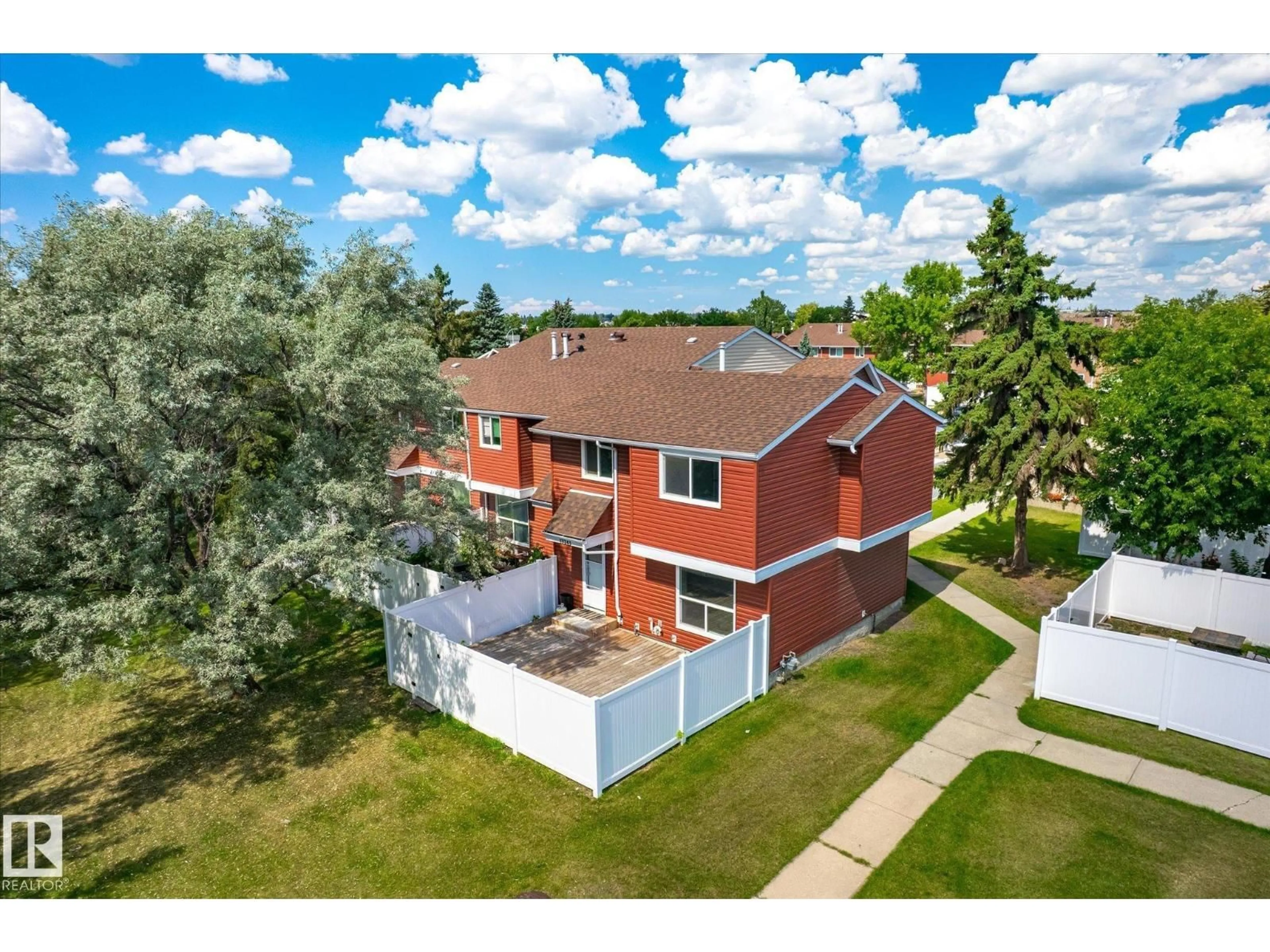 A pic from outside/outdoor area/front of a property/back of a property/a pic from drone, street for NW - 13243 47 ST, Edmonton Alberta T5A3L5