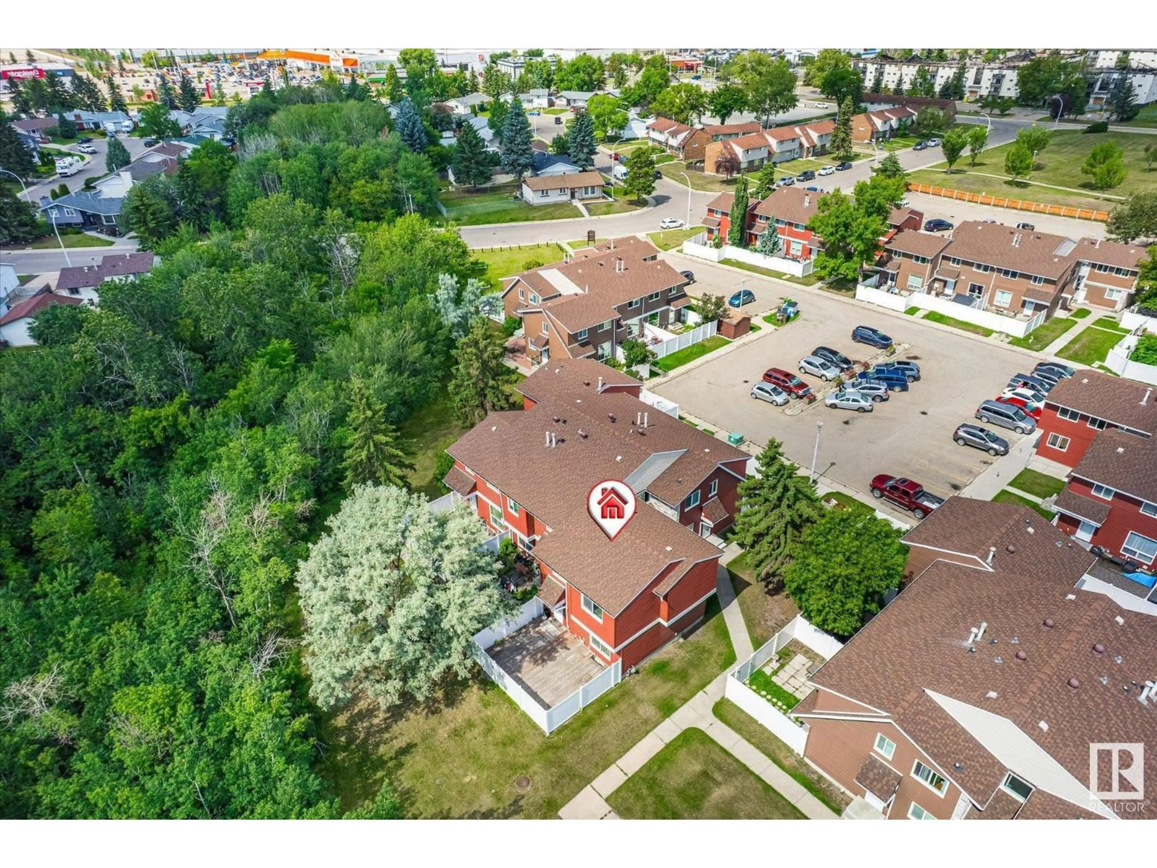 A pic from outside/outdoor area/front of a property/back of a property/a pic from drone, unknown for NW - 13243 47 ST, Edmonton Alberta T5A3L5