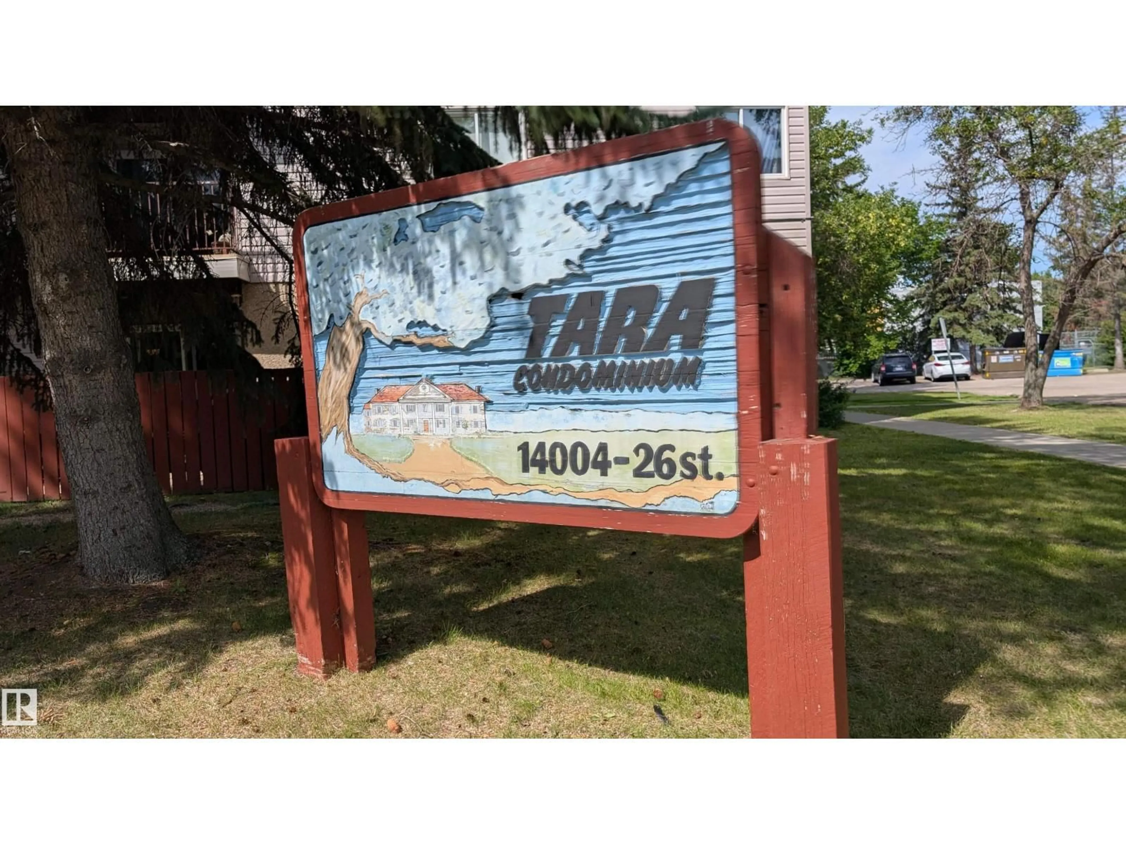 Patio, street for 202 - 14004 26 ST, Edmonton Alberta T5Y1Y4