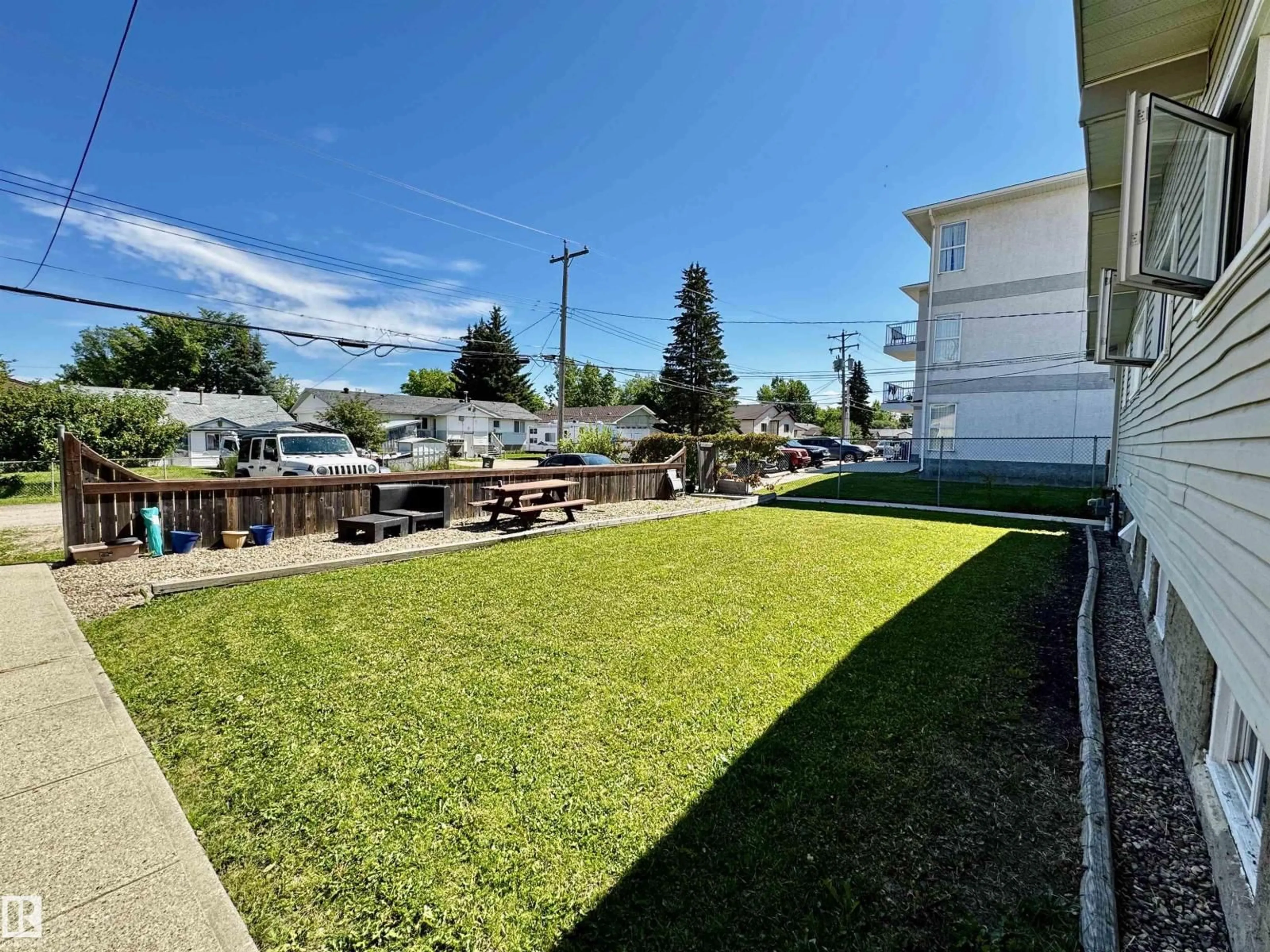Patio, street for 4901 50 ST, Drayton Valley Alberta T7A1J5