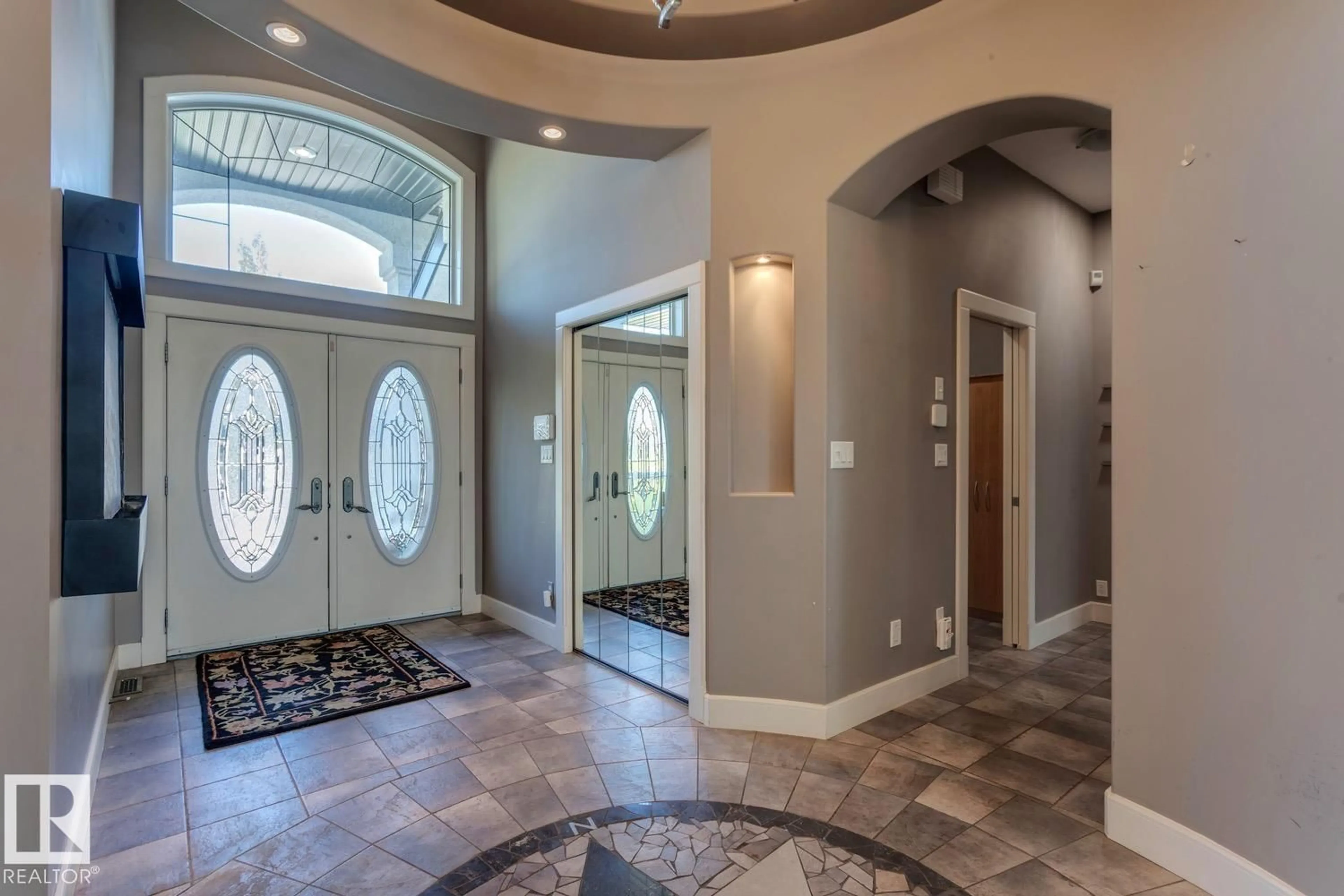 Indoor entryway for SW - 1832 BOWMAN PT, Edmonton Alberta T6W1P7